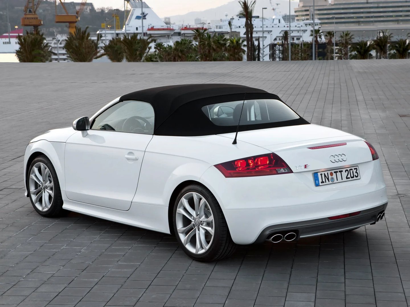 Audi_TTS_2_generation_restyling__Roadster__7.jpg