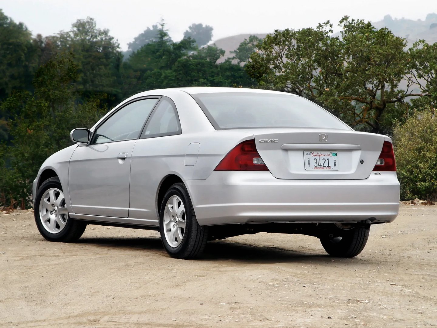 Honda_Civic_(USA)_7_generation__Coupe__1.jpg