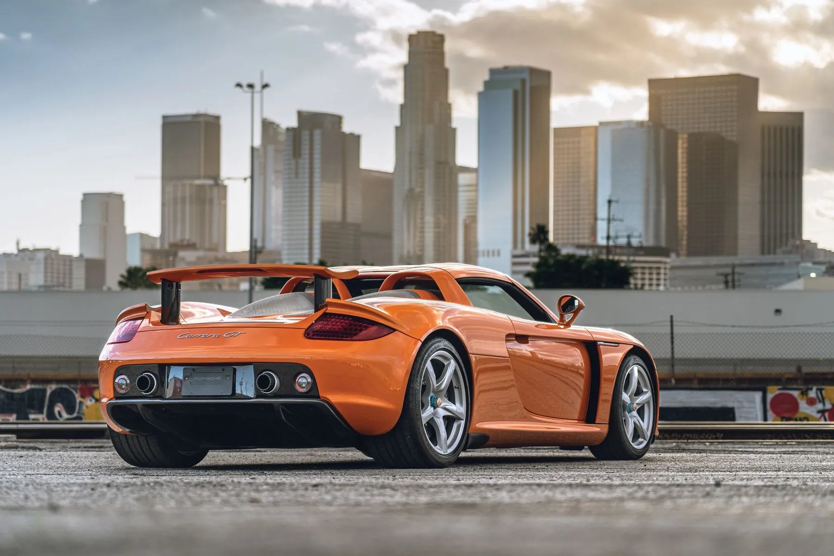 Porsche_Carrera_GT_1_generation__Targa__6.jpg