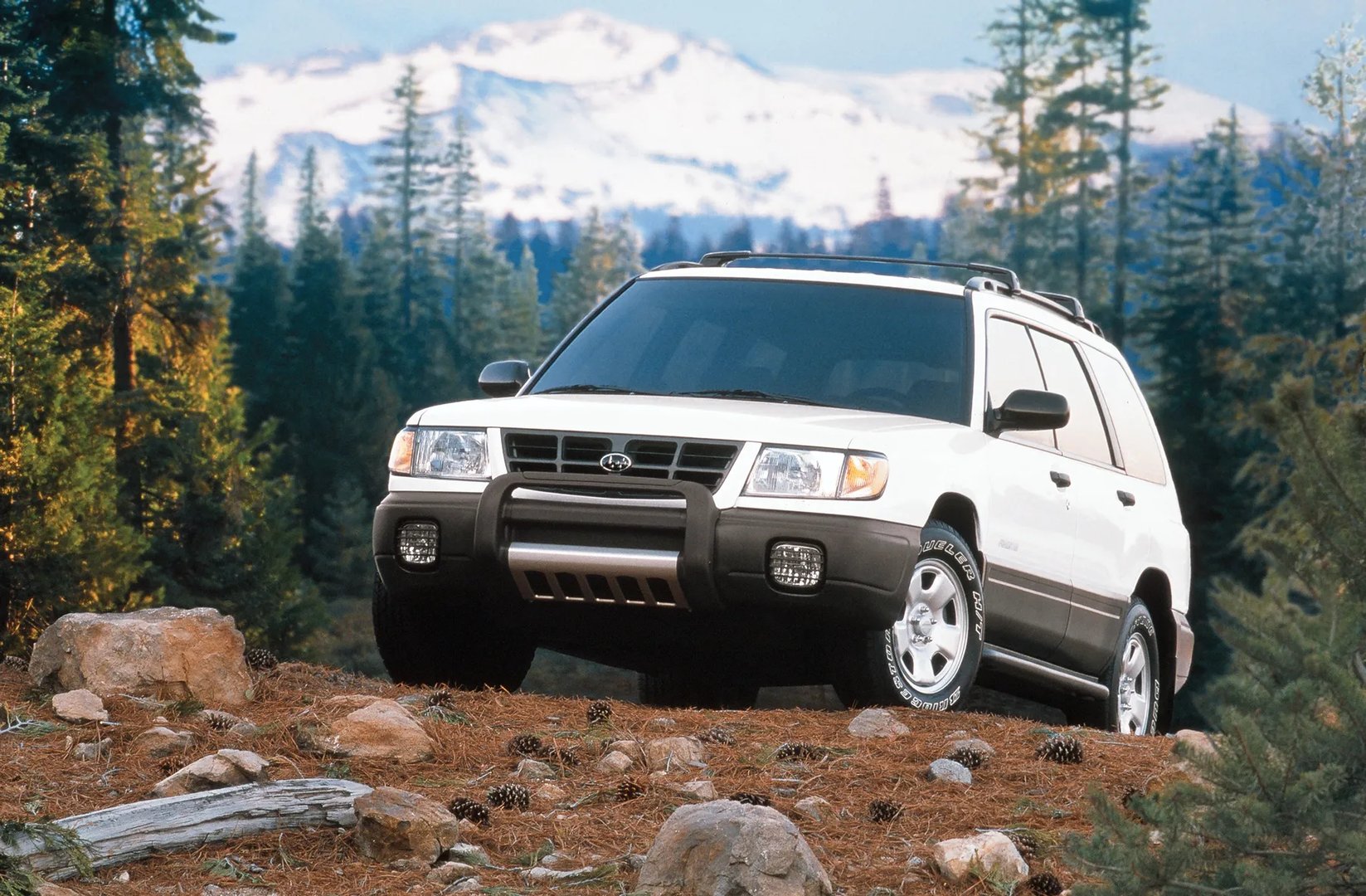 Subaru_Forester_1_generation__Estate_5-door__6.jpg