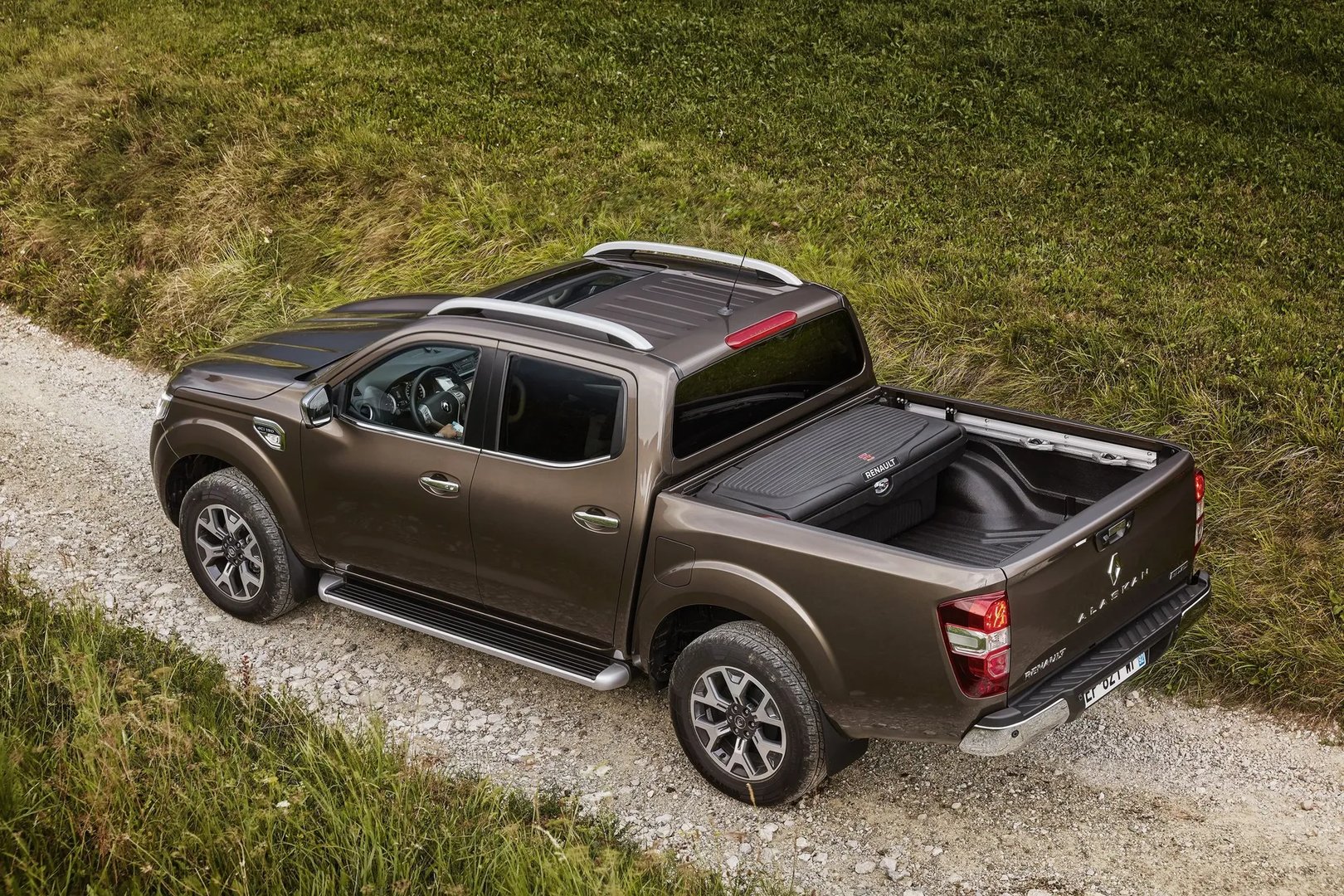 Renault_Alaskan_1_generation__Pickup_double-cab__13.jpg