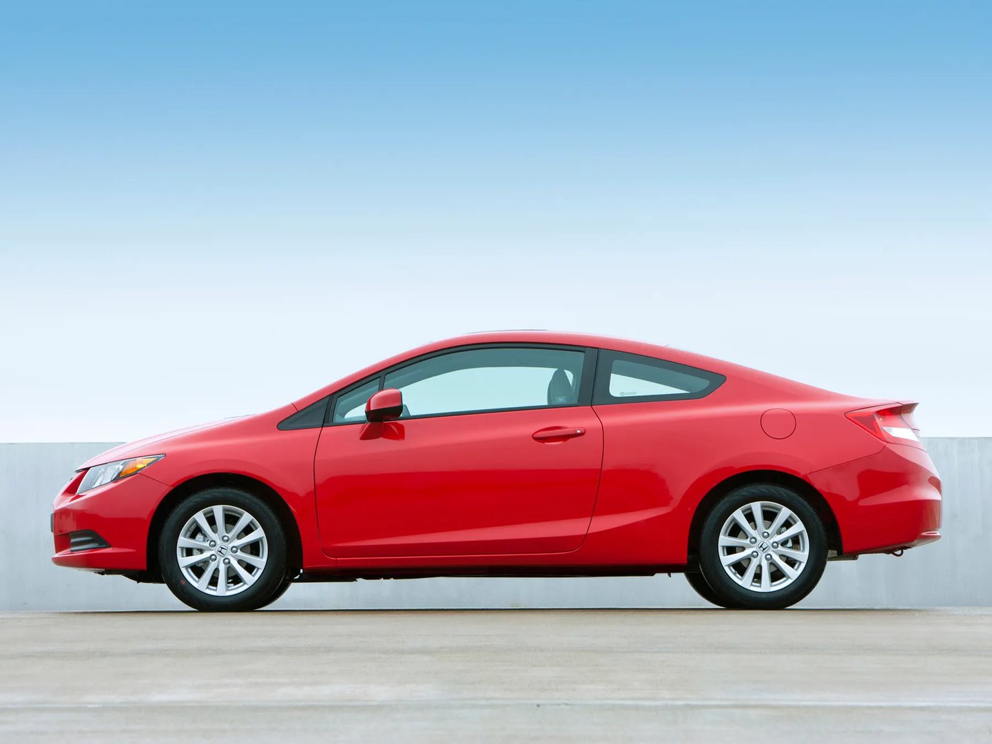 Honda_Civic_(USA)_9_generation__Coupe__4.jpg