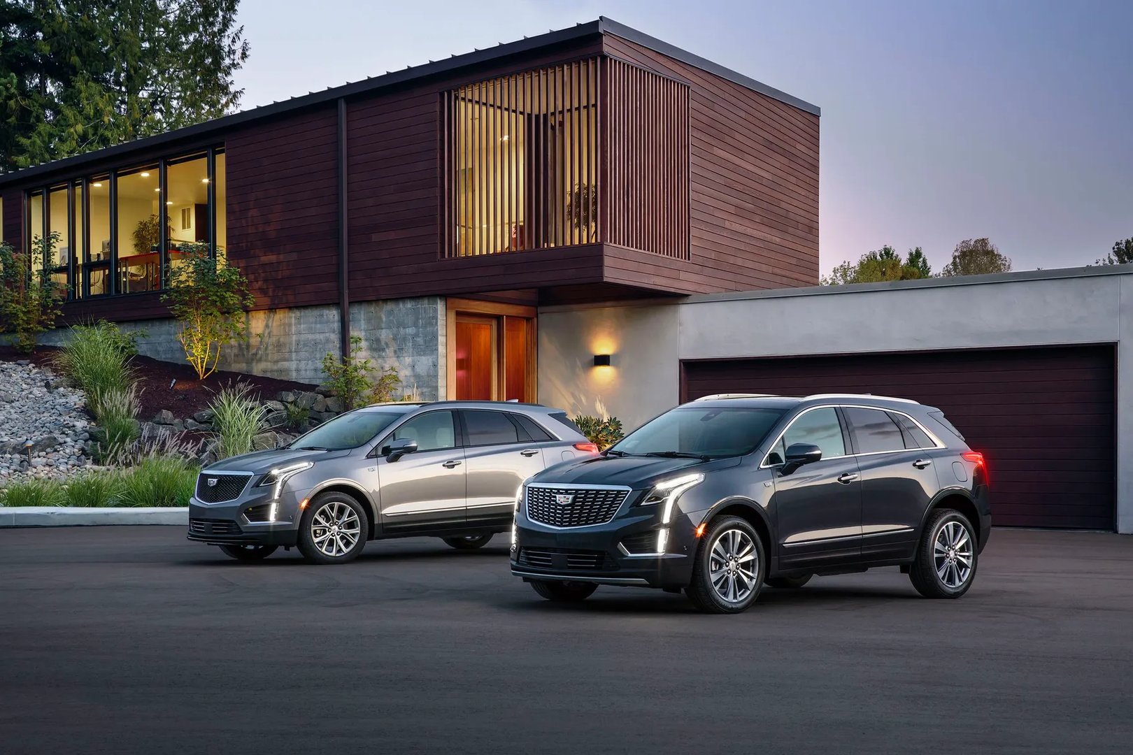 Cadillac_XT5_1_generation_restyling__SUV_5-doors__5.jpg