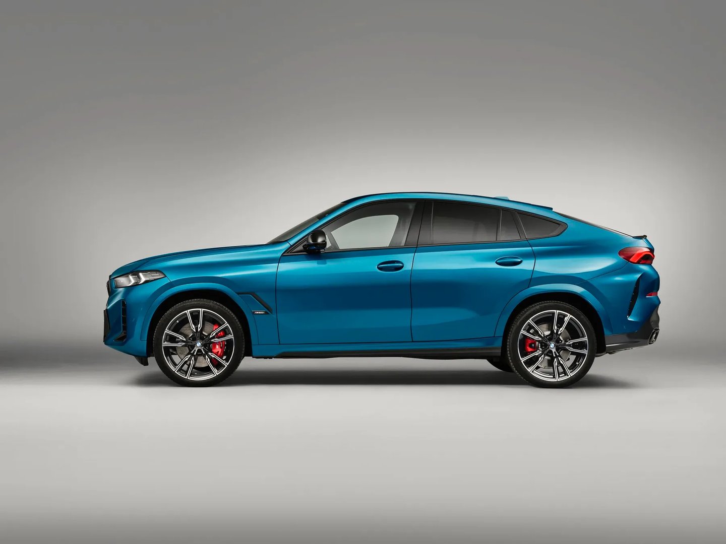 BMW_X6_3_generation_restyling_1__SUV_5-doors__2.jpg