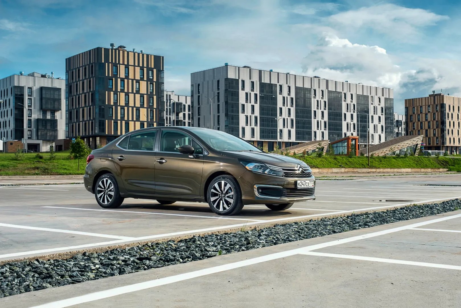 Citroen_C4_2_generation_restyling__Sedan__2.jpg