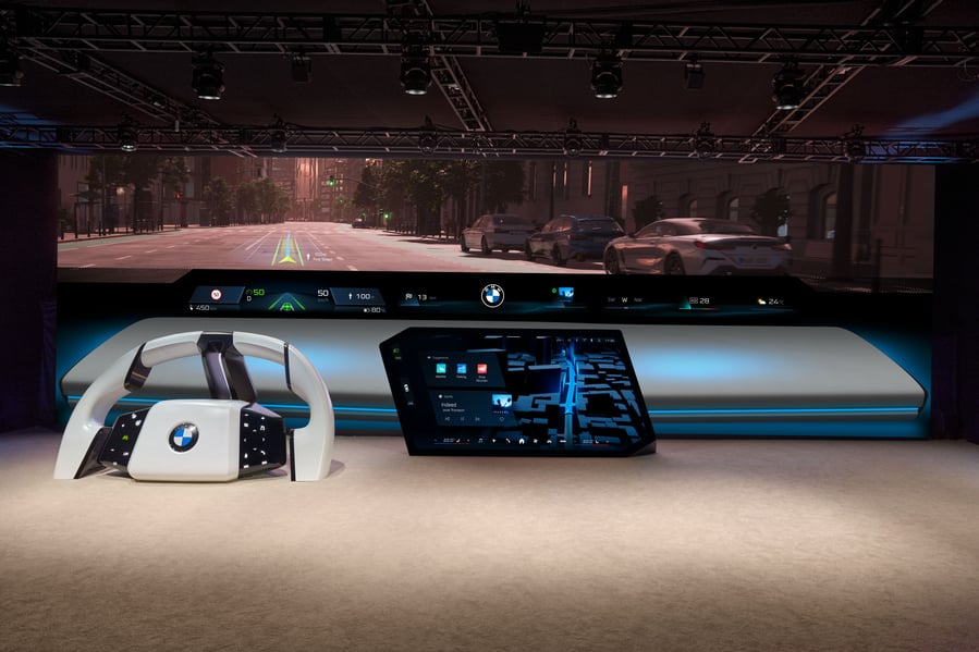 Integration des Panoramic iDrive in die Neue Klasse