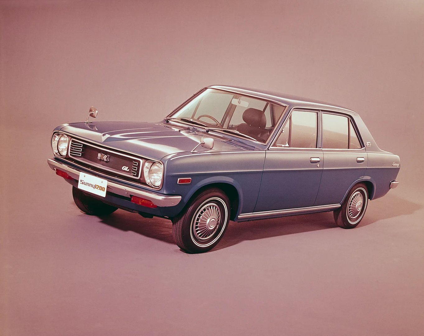 Nissan Sunny 2 generation  Sedan