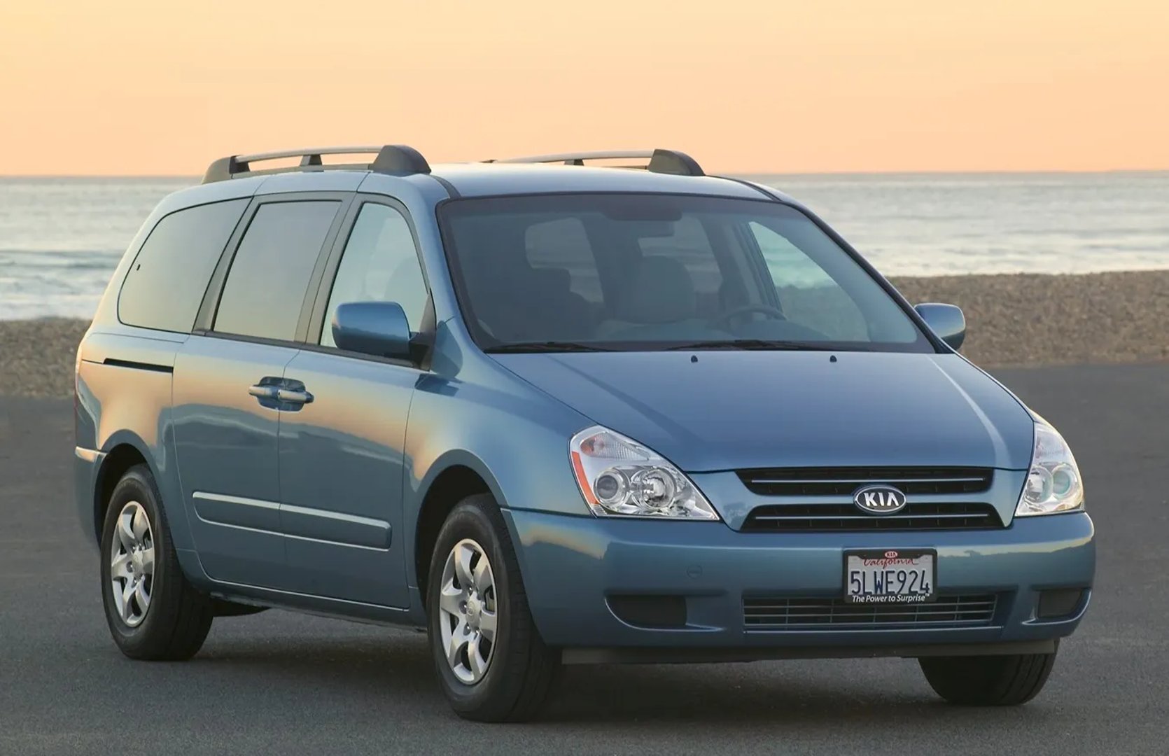 Kia_Sedona_2_generation__Minivan__1.jpg