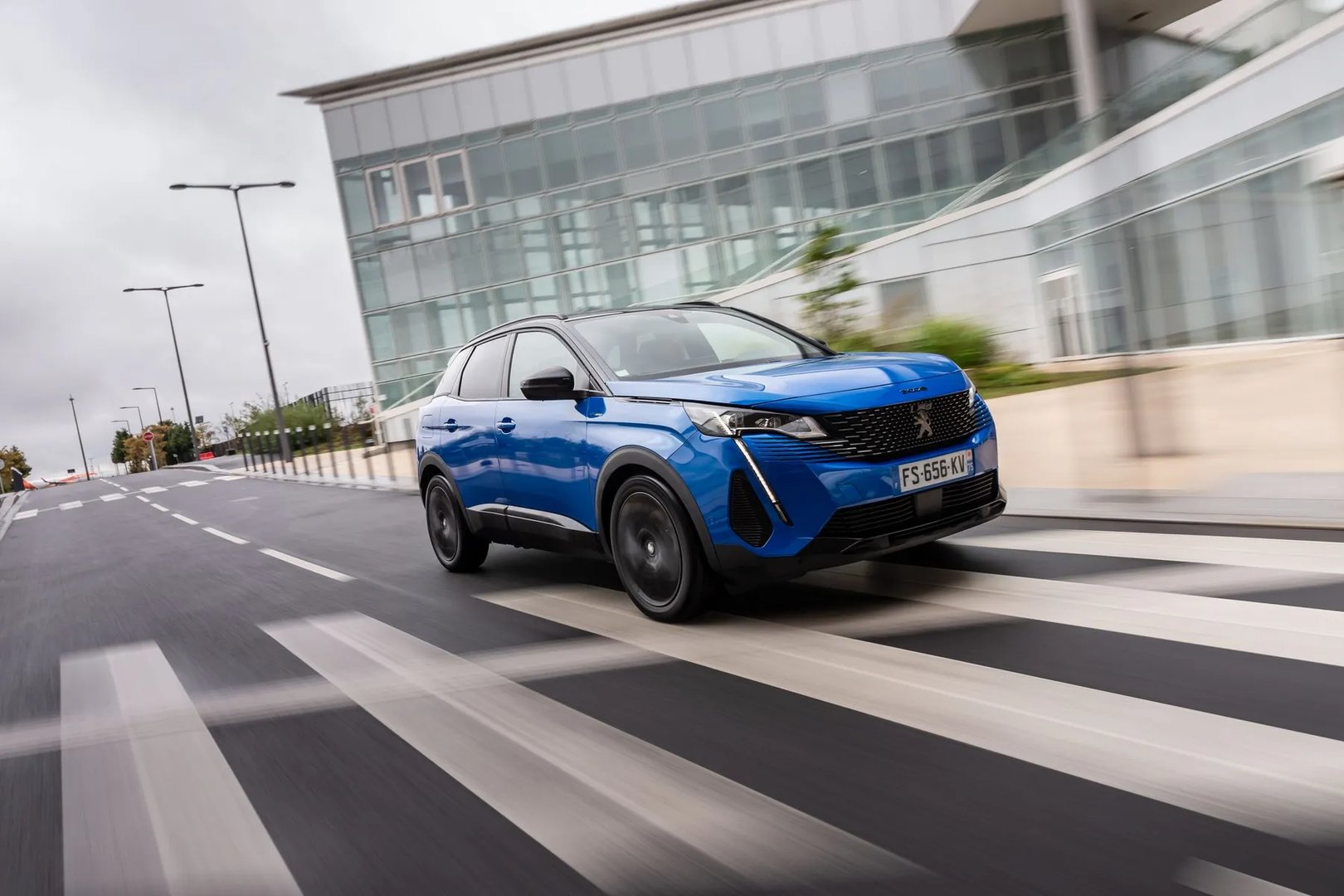 Peugeot_3008_2_generation_restyling__SUV_5-doors__11.jpg