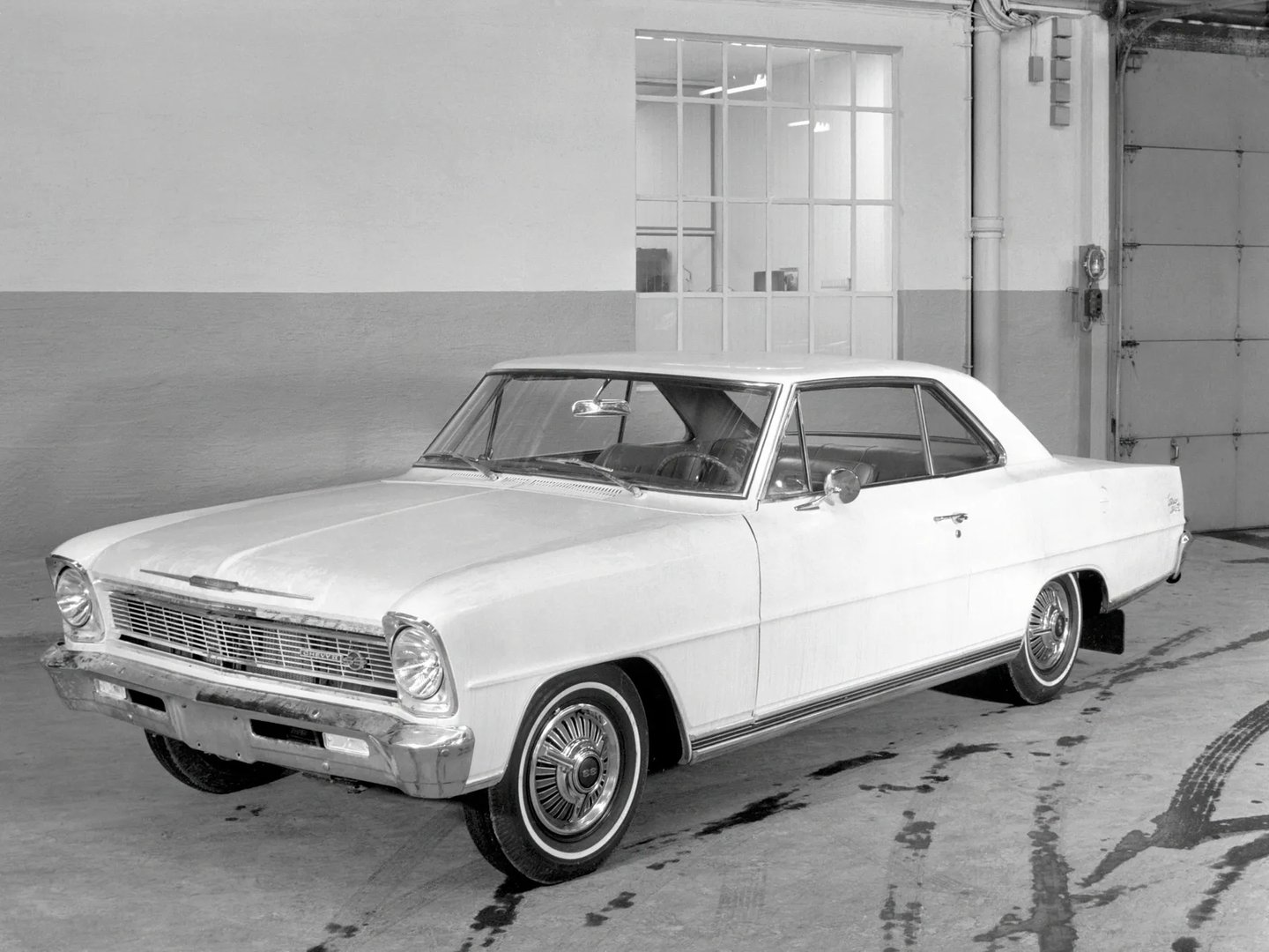 Chevrolet Nova 2 generation  Sedan 2-doors
