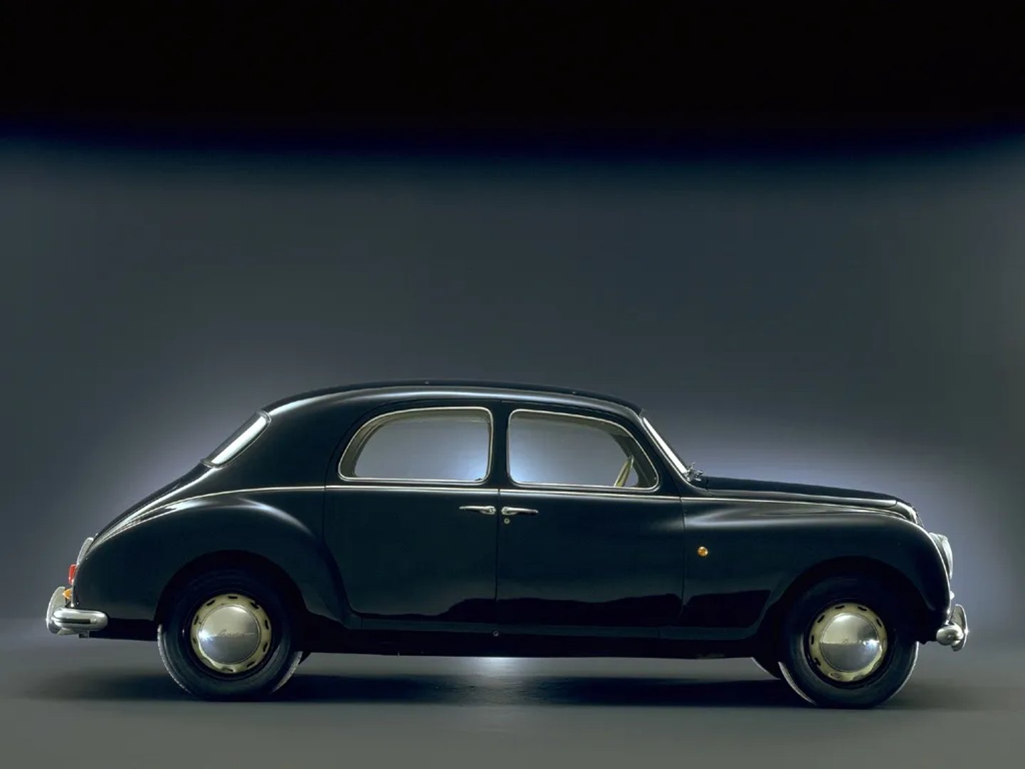 Lancia_Aurelia_1_generation__Sedan__1.jpg