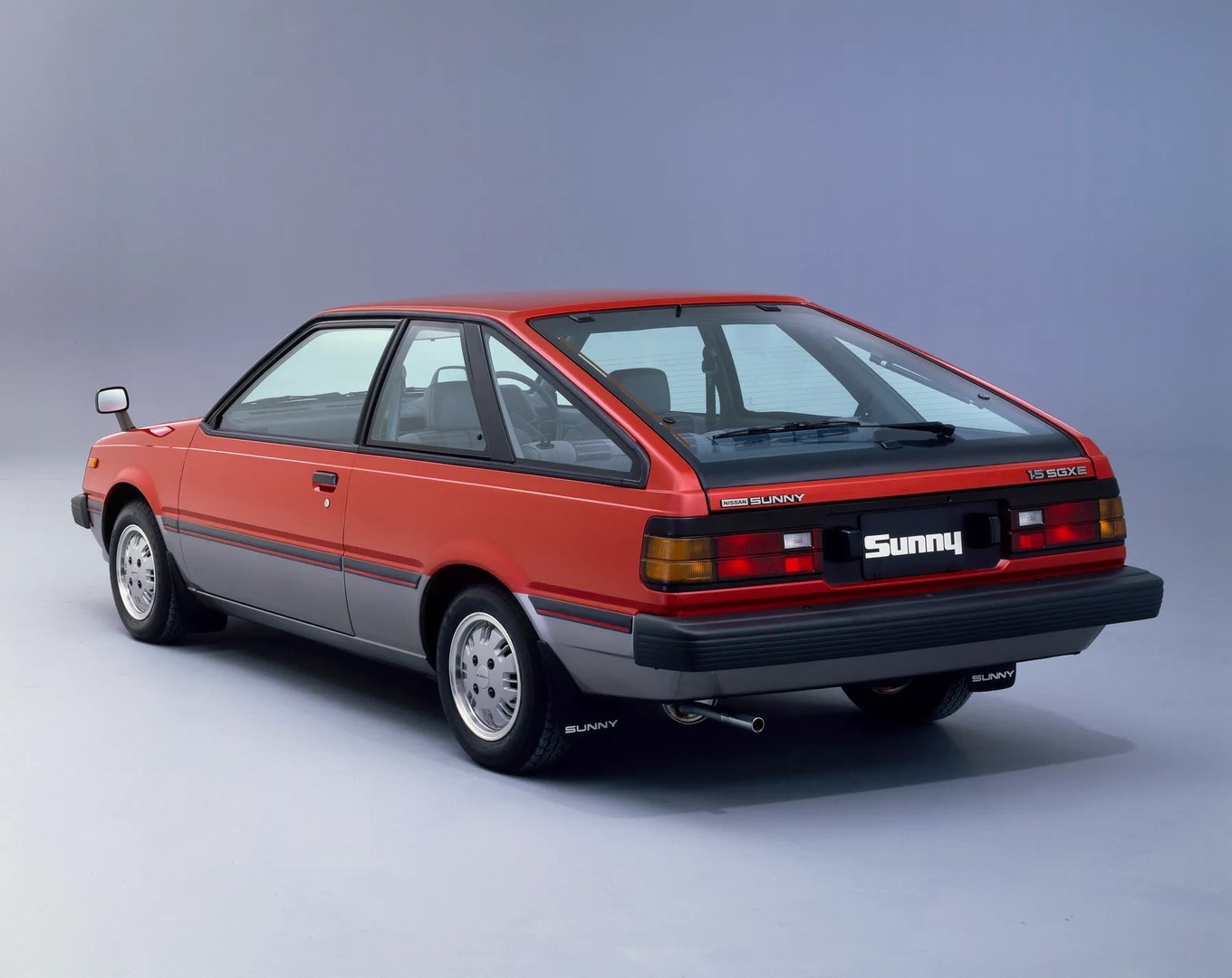 Nissan_Sunny_5_generation__Coupe__1.jpg