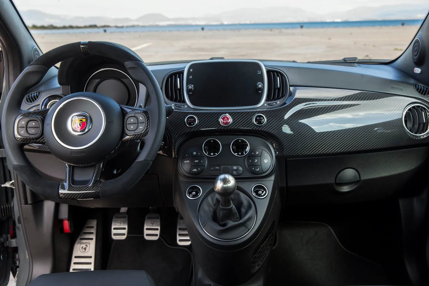 abarth_695_1_generation__Cabrio__13.jpg