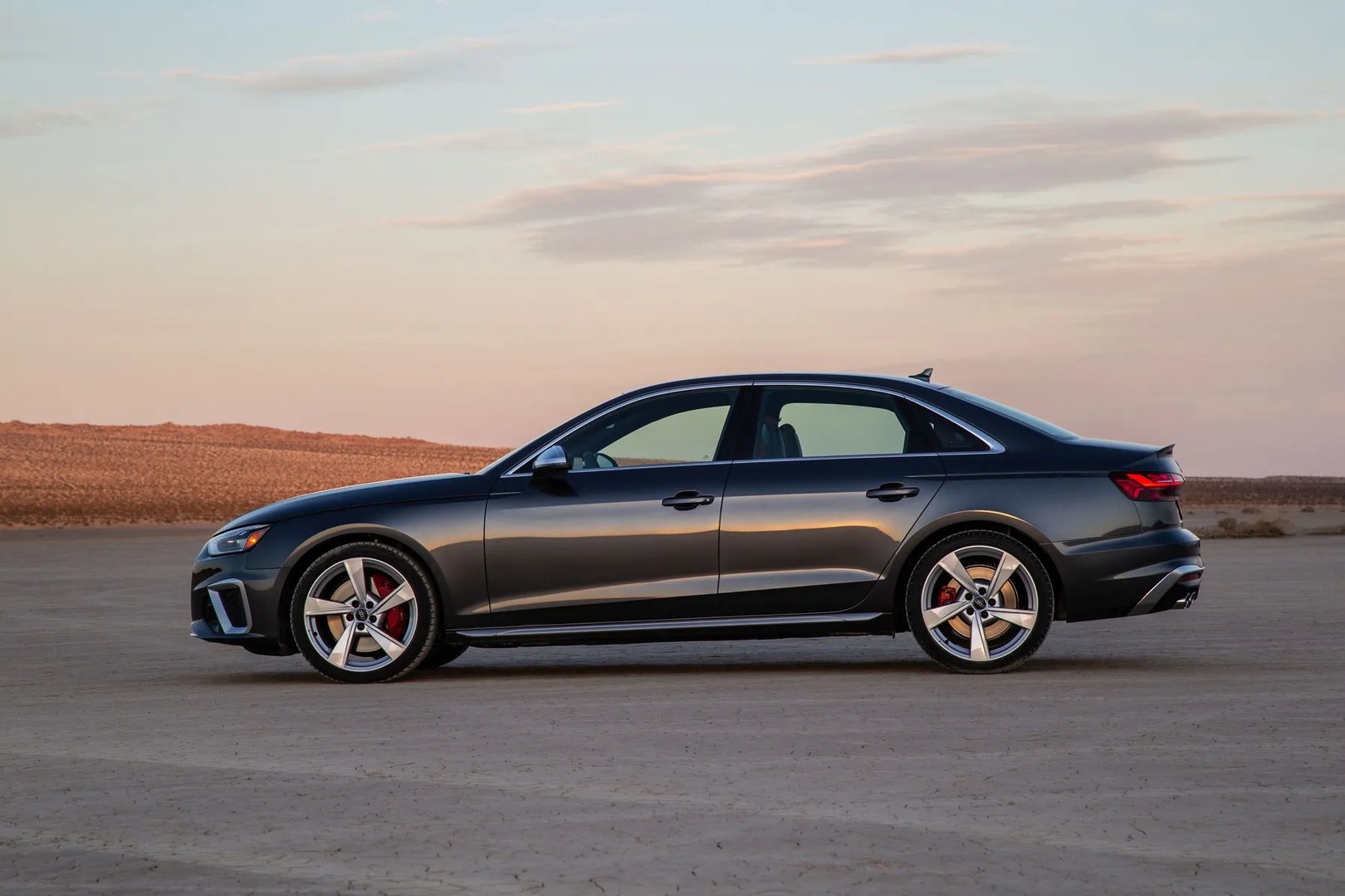 Audi_S4_5_generation_restyling__Sedan__10.jpg