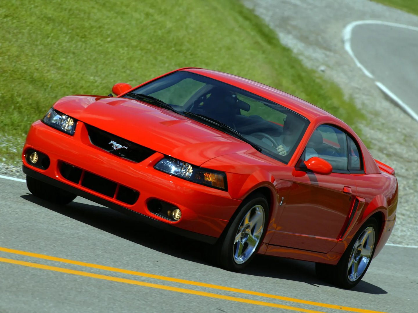 Ford_Mustang_4_generation_restyling__Coupe__4.jpg