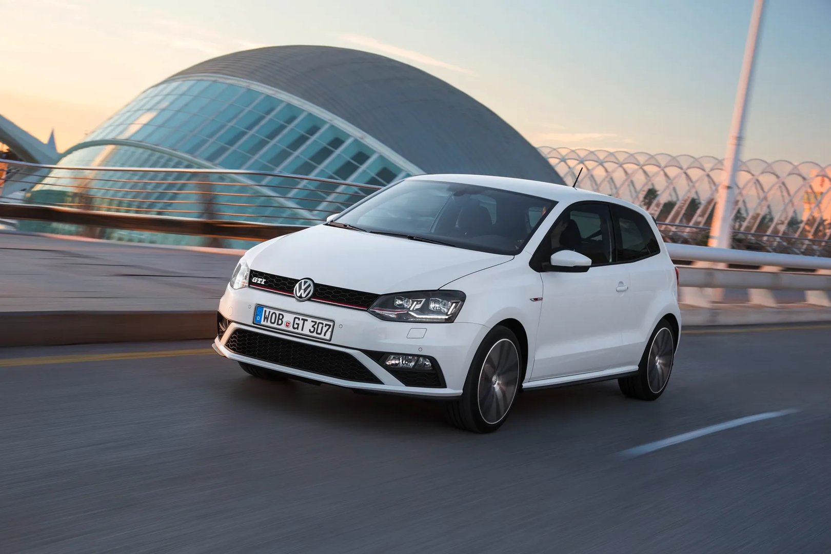 Volkswagen_Polo_GTI_5_generation_restyling__Mini_3-doors__6.jpg