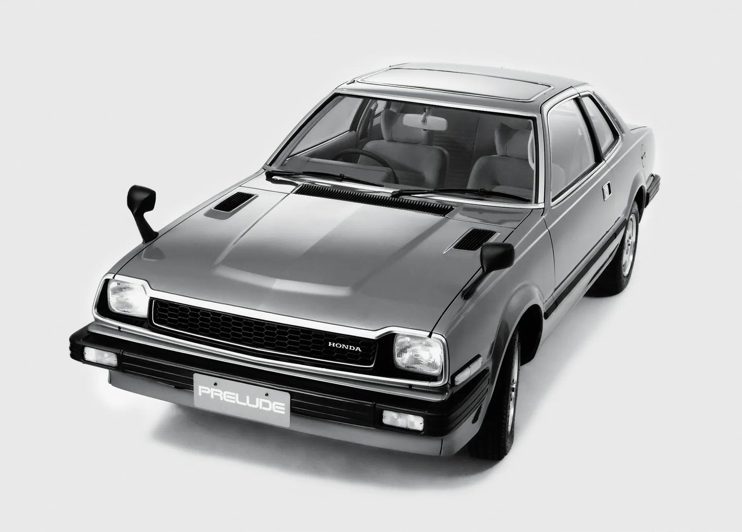 Honda_Prelude_1_generation__Coupe__6.jpg