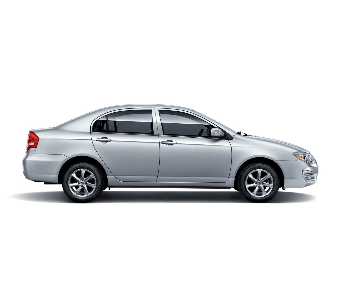 lifan_Solano_1_generation_restyling__Sedan__10.jpg