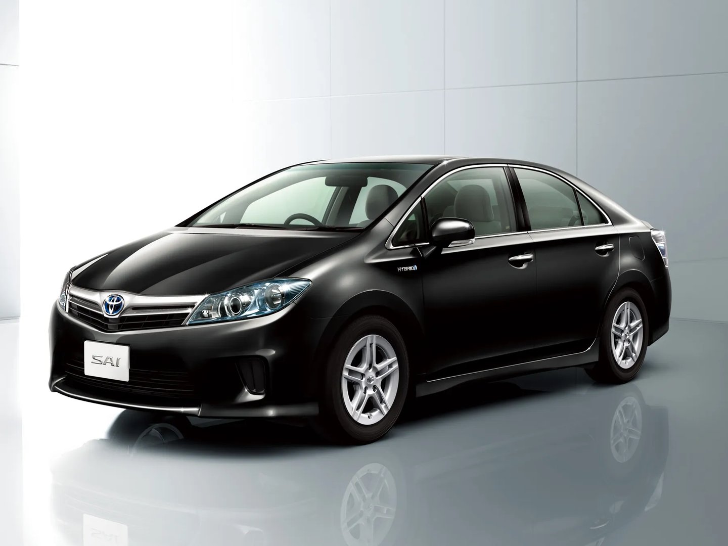 Toyota_Sai_1_generation__Sedan__7.jpg