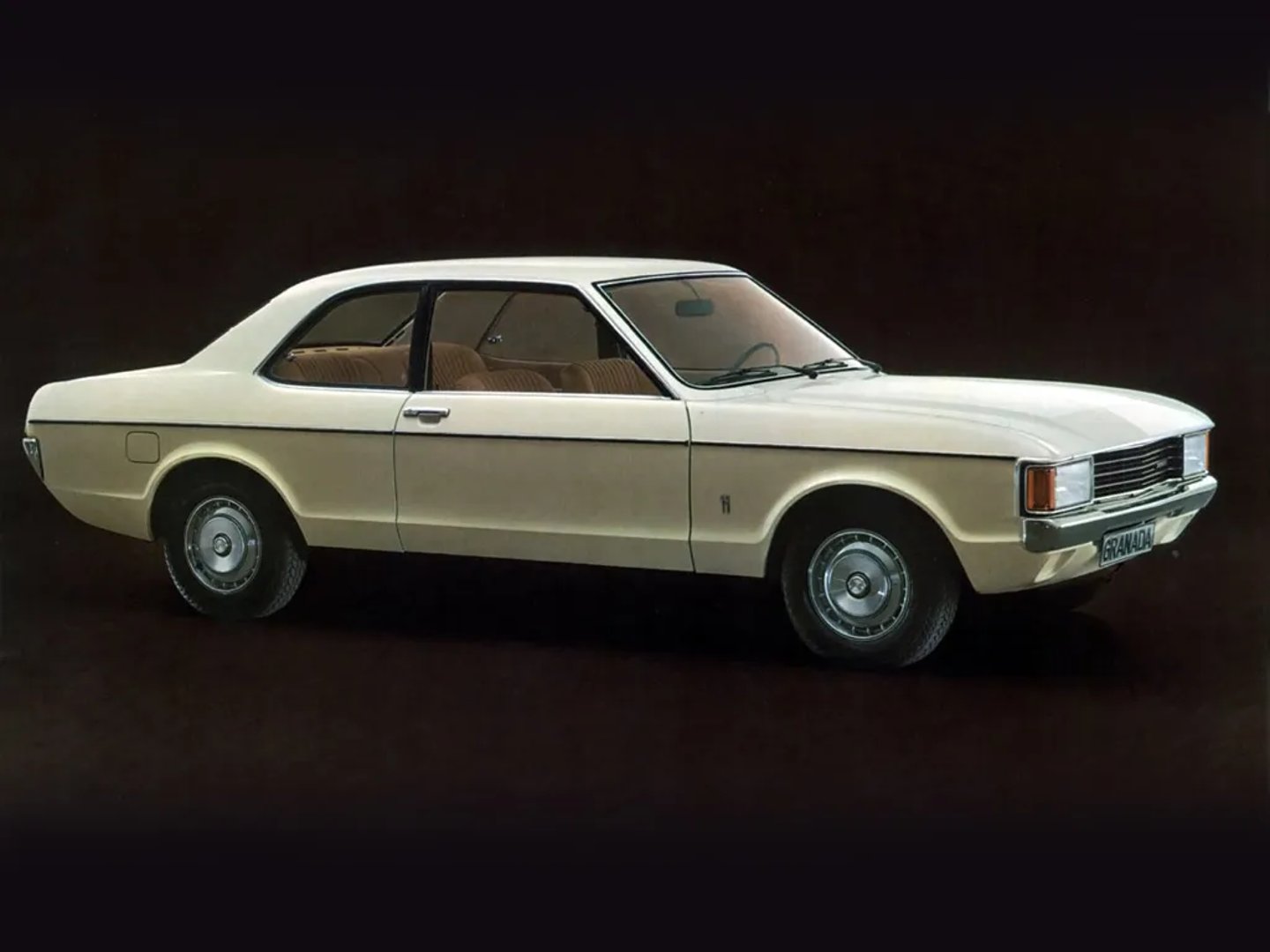Ford_Granada_1_generation__Coupe__1.jpg