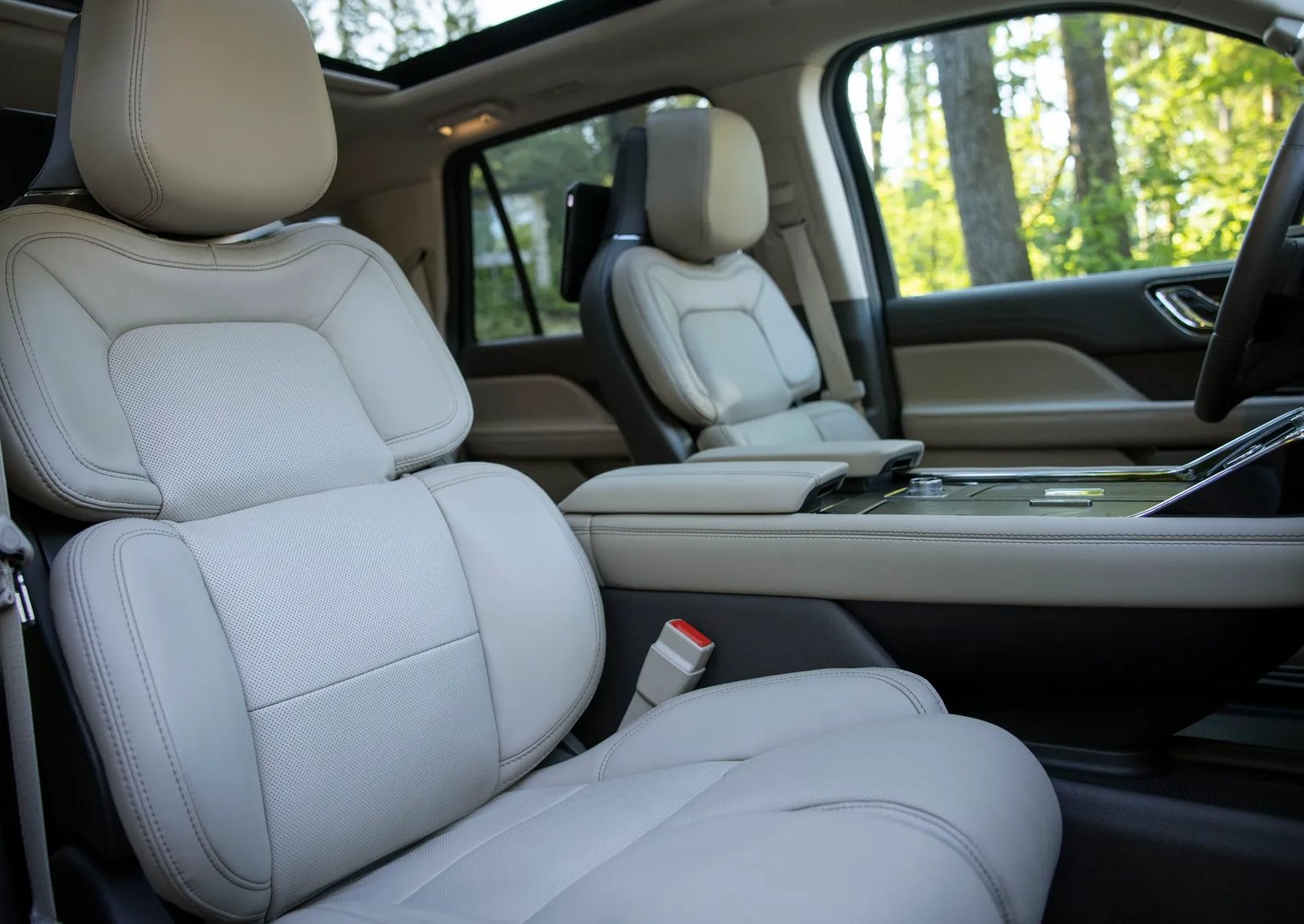 Lincoln_Navigator_4_generation_restyling_1__SUV_Long__8.jpg