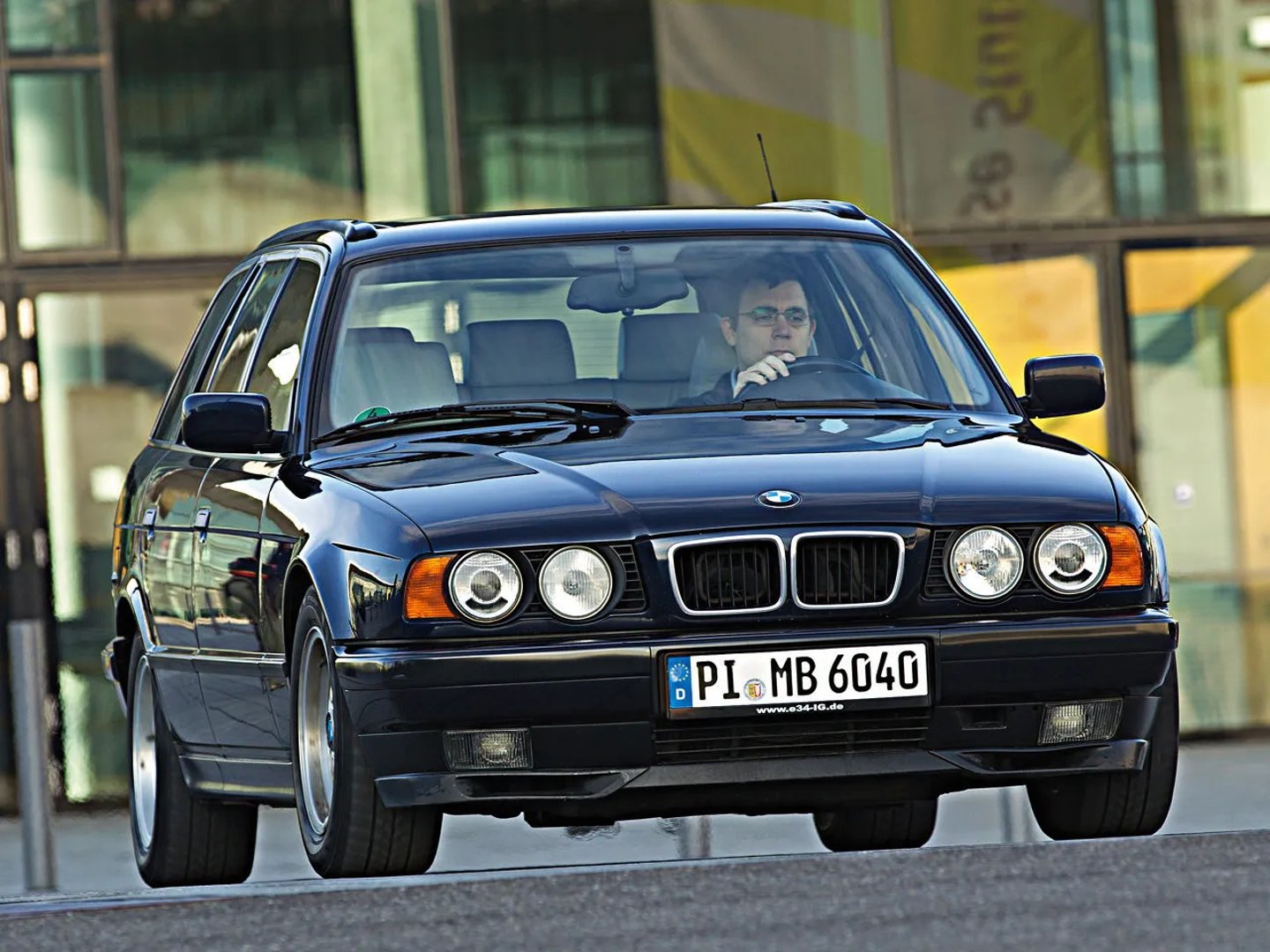 BMW 5 series 3 generation  Estate 5-door