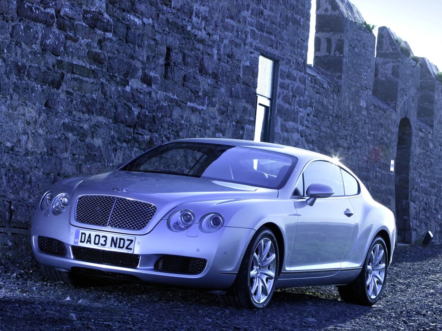 Bentley_Continental_GT_1_generation__Coupe__5.jpg
