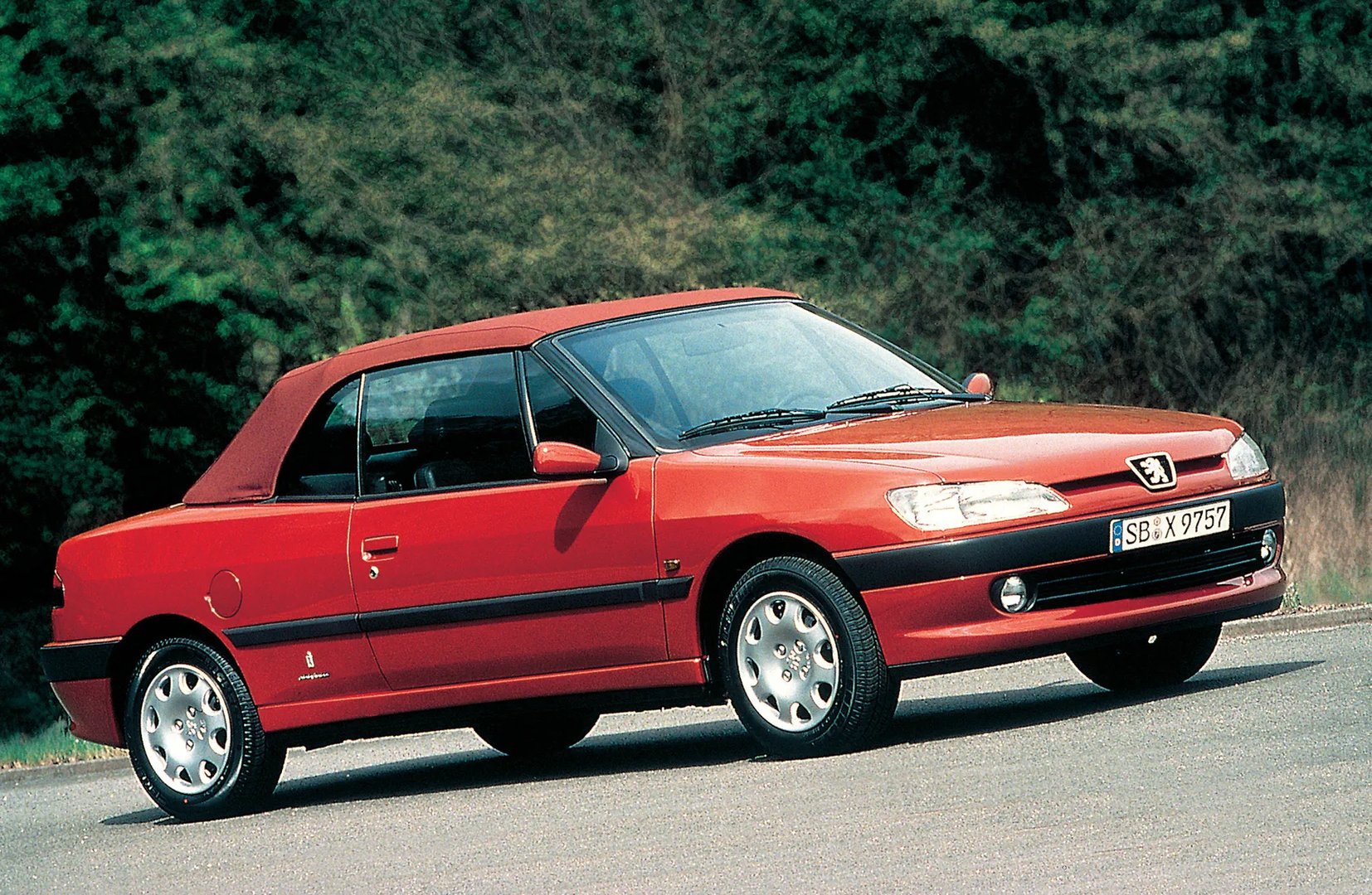 Peugeot_306_1_generation__Cabrio__2.jpg