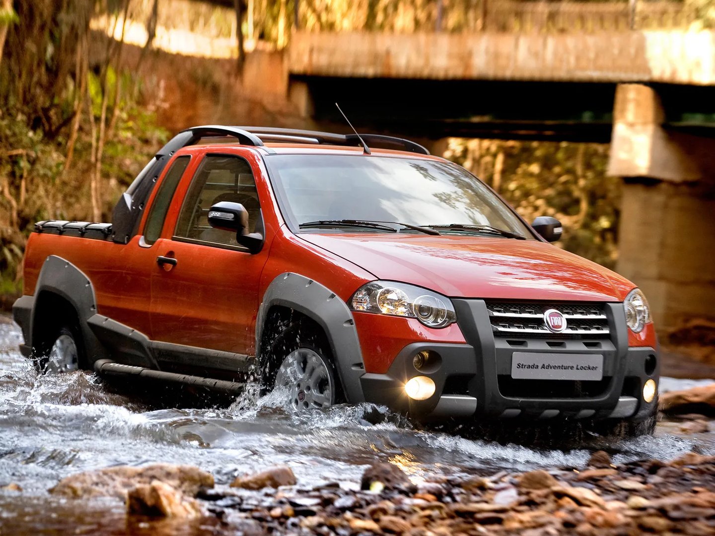 Fiat_Strada_1_generation_restyling_3__Pickup_single-cab__4.jpg