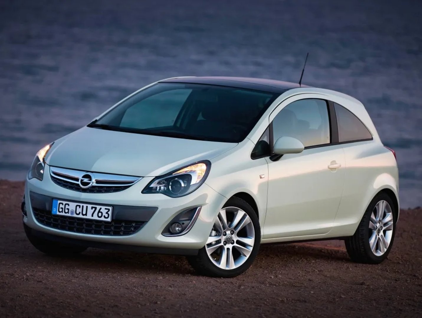 4 generation, restyling 1 