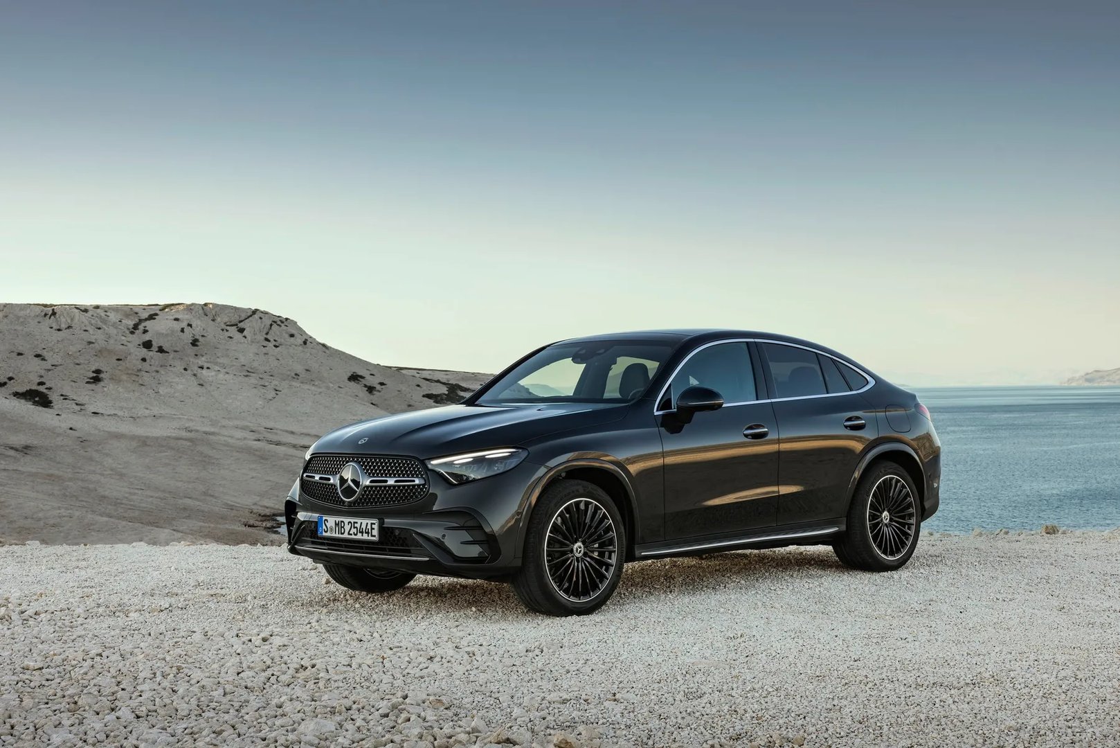 —  SUV Coupe