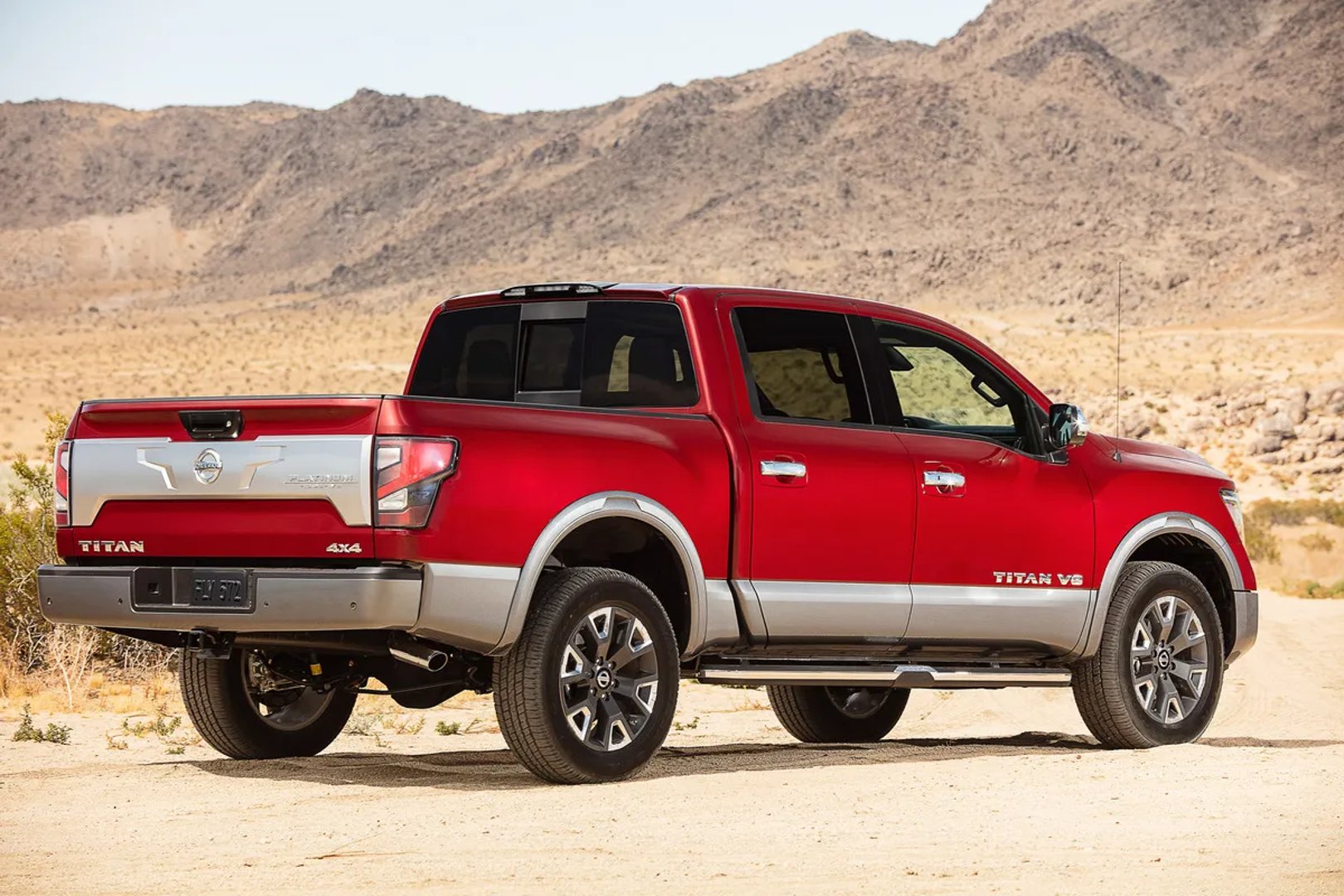 Nissan_Titan_2_generation_restyling__Pickup_double-cab__4.jpg