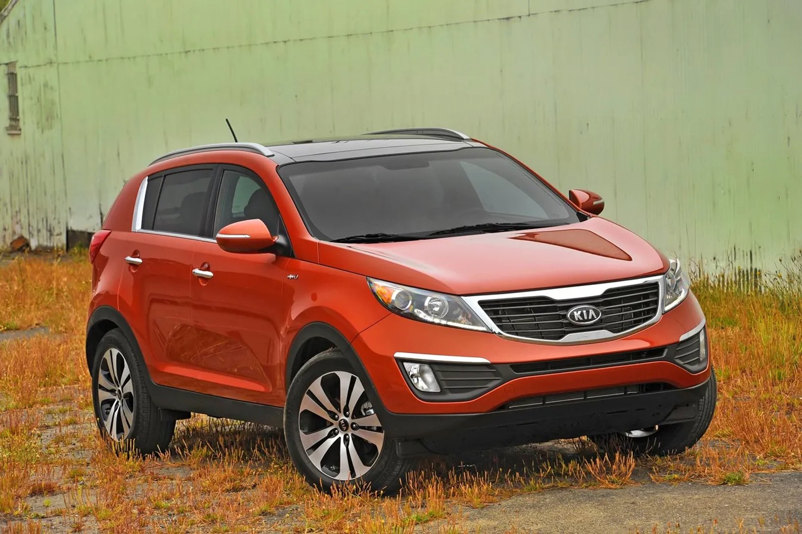 Kia_Sportage_3_generation__SUV_5-doors__1.jpg