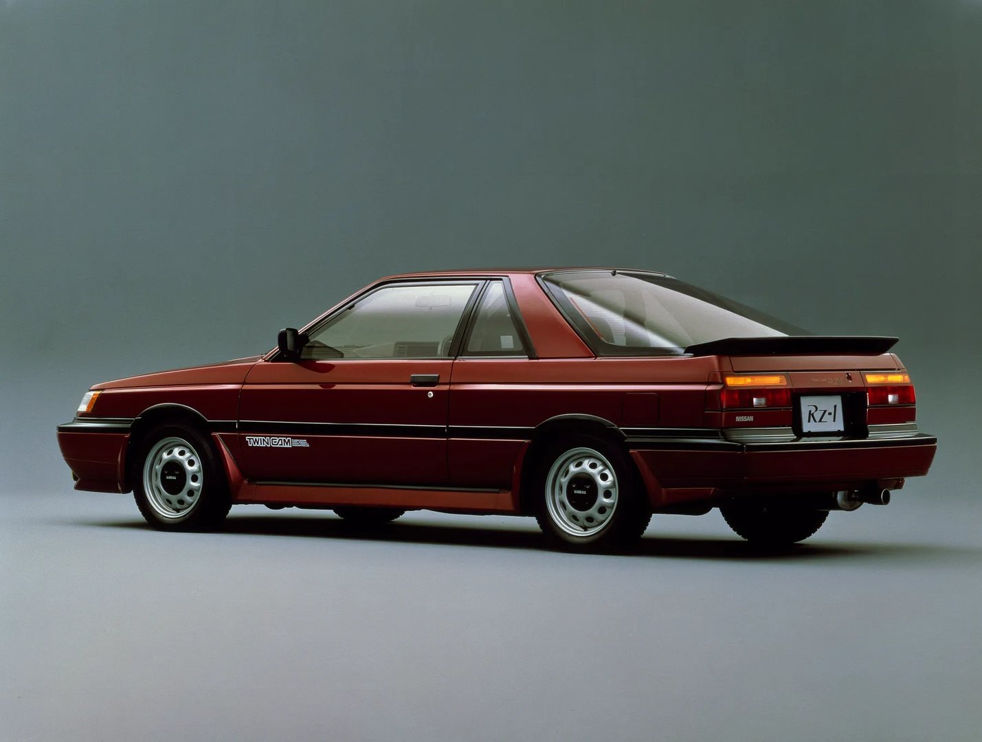 Nissan_Sunny_6_generation__Coupe__6.jpg