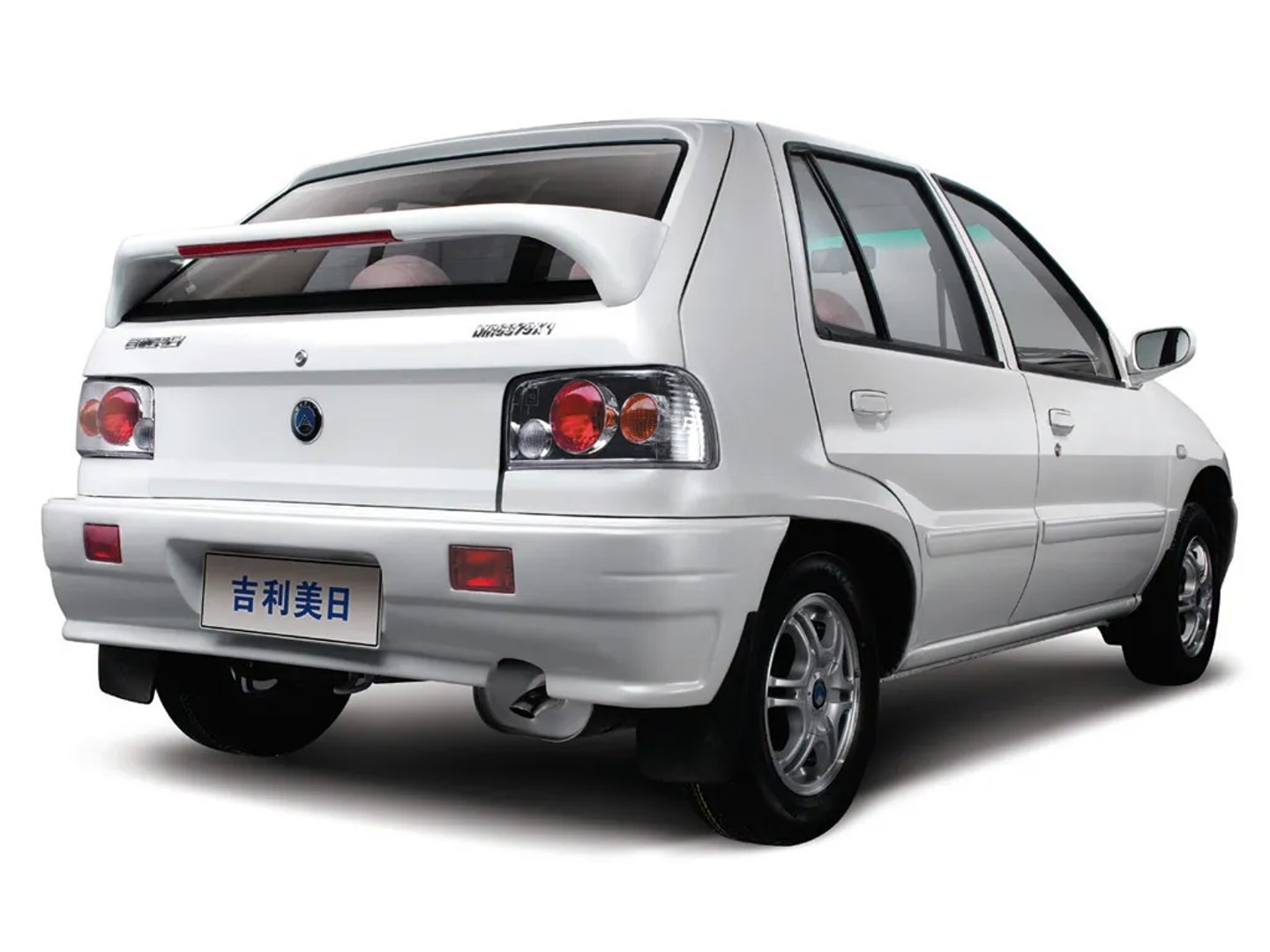 Geely_MR_1_generation__Mini_5-doors__1.jpg