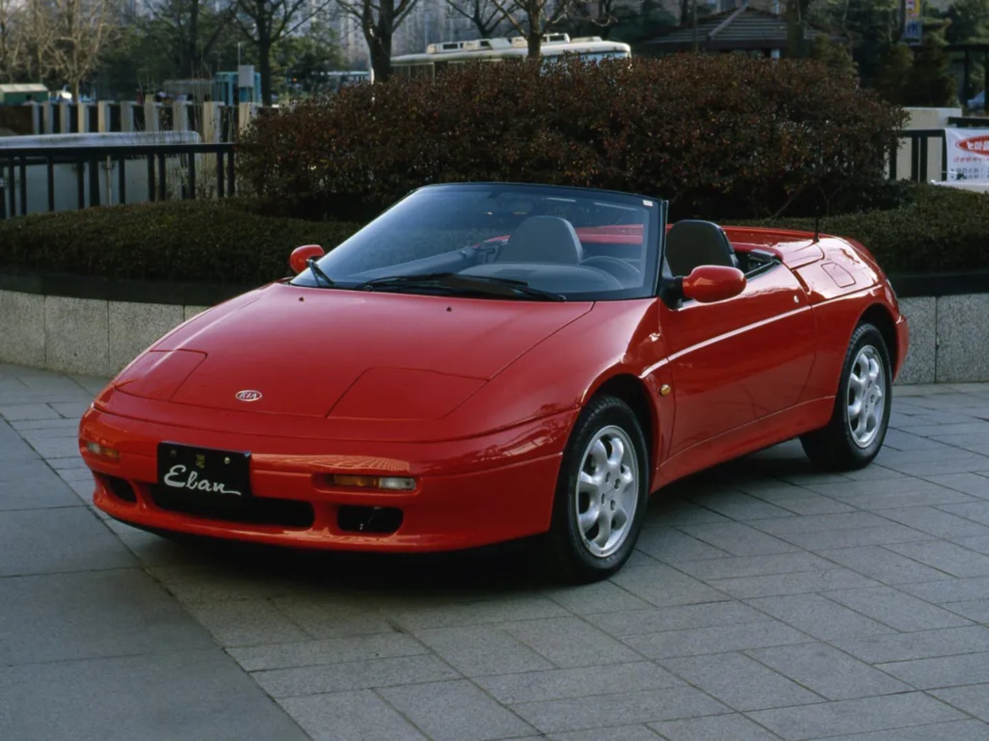 Kia_Elan_1_generation__Cabrio__main.jpg