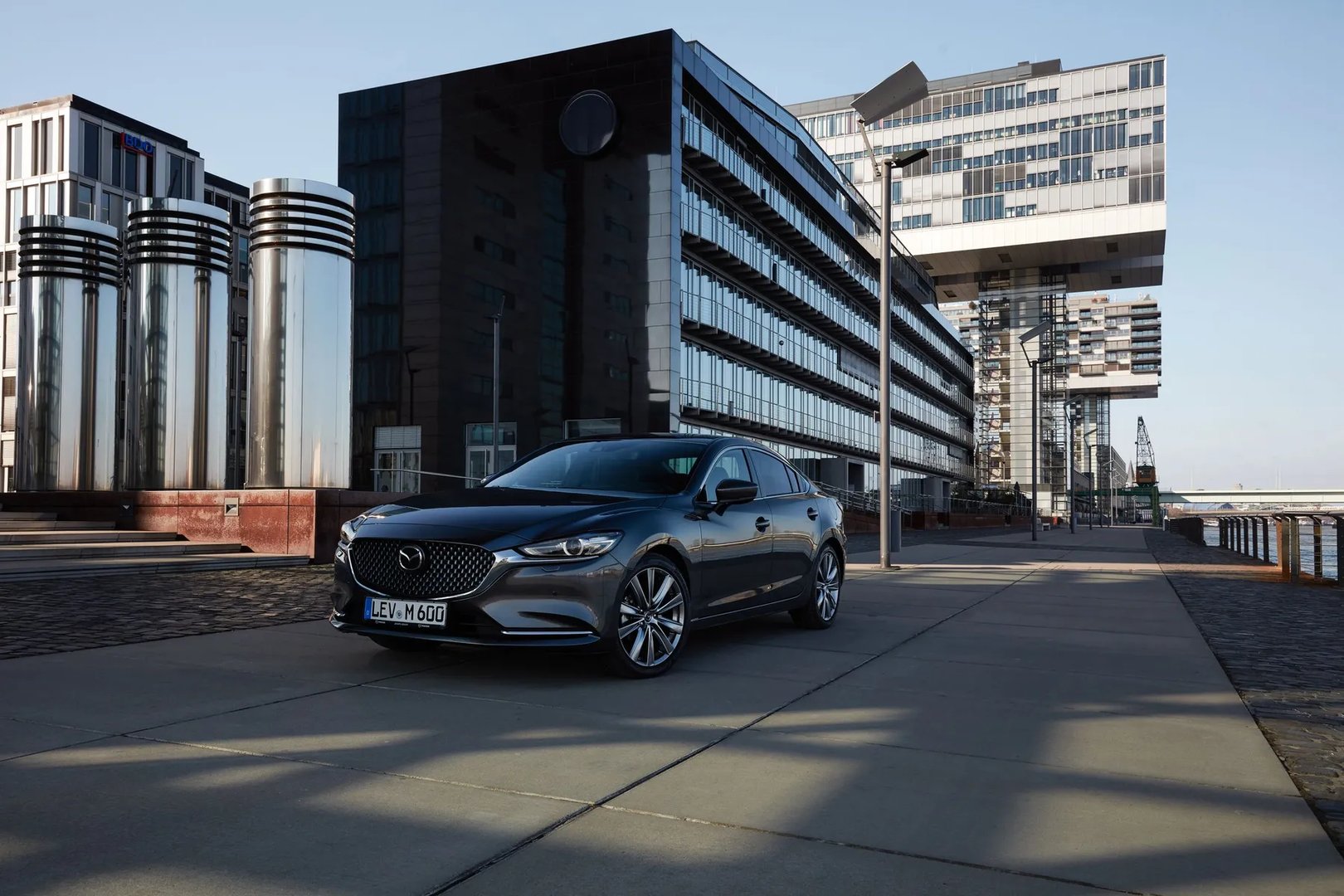 Mazda_6_3_generation_restyling_2__Sedan__13.jpg
