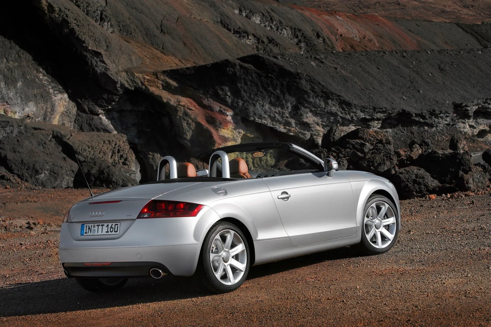 Audi_TT_2_generation__Roadster__11.jpg