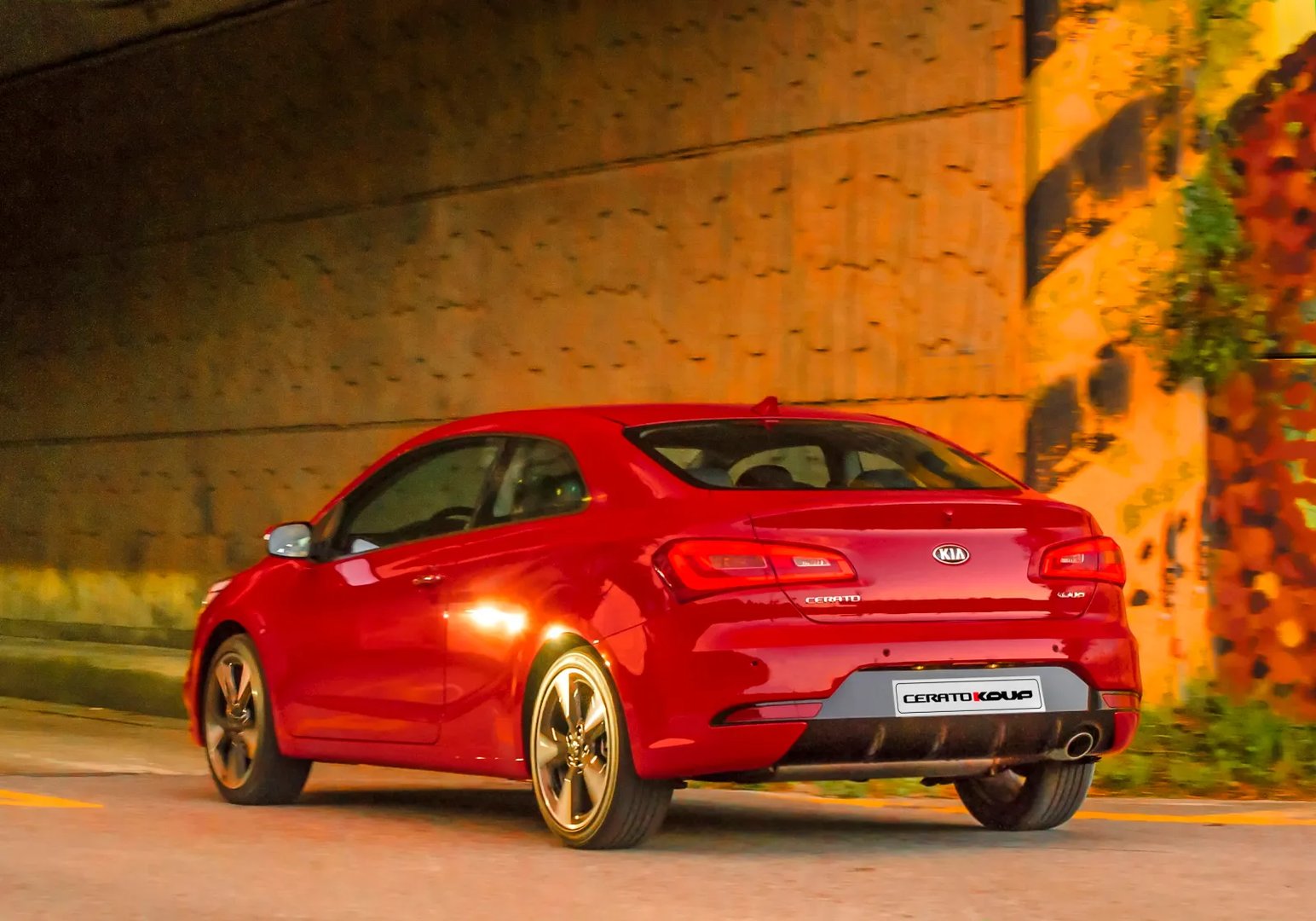 Kia_Cerato_3_generation__Coupe__6.jpg