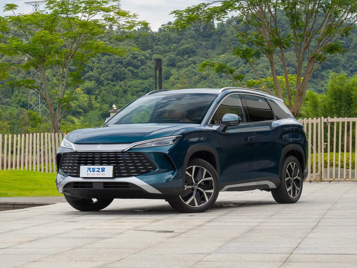 BYD Song L DM-i 1 generation