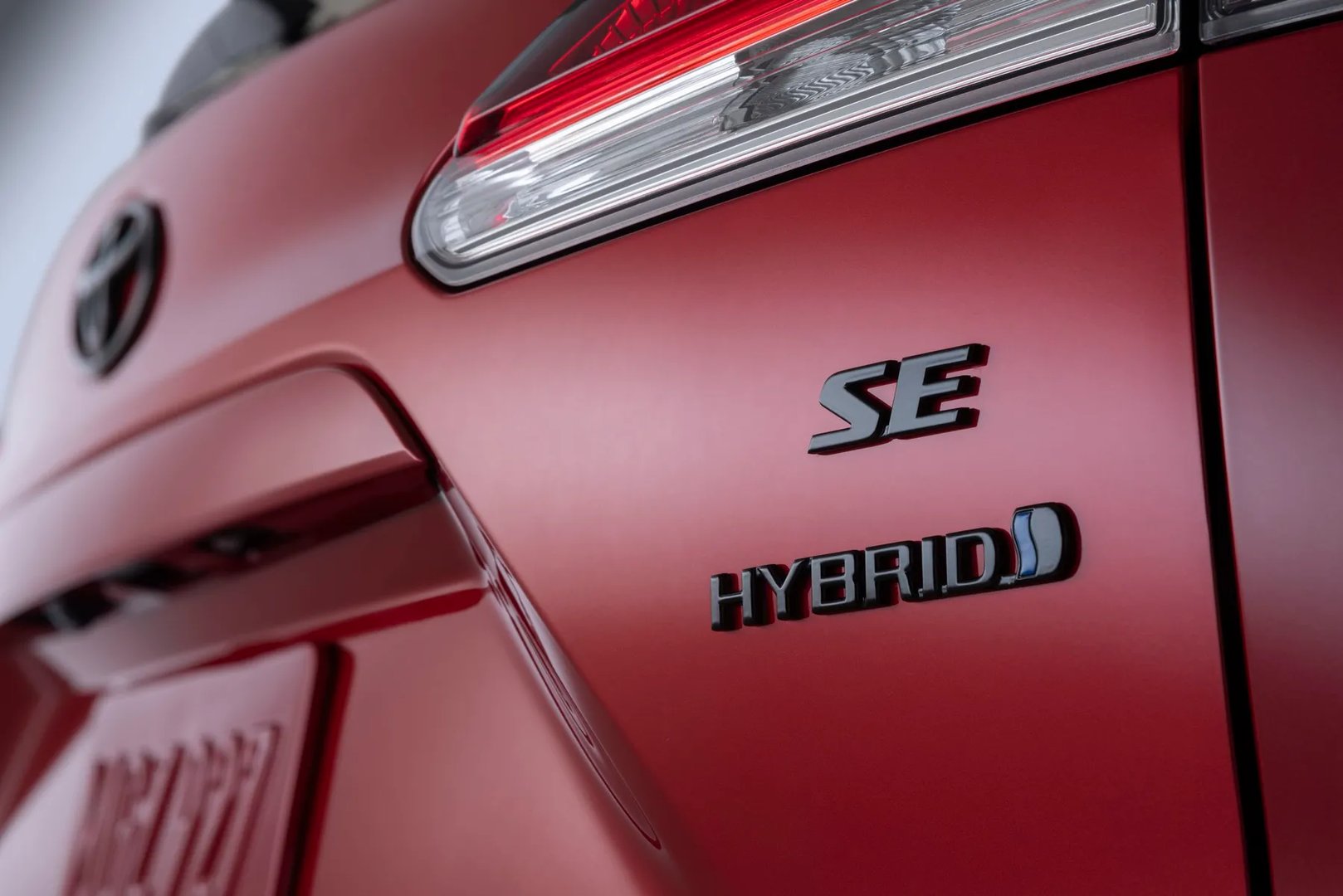 Toyota_Corolla_Cross_1_generation_restyling__SUV_5-doors__6.jpg