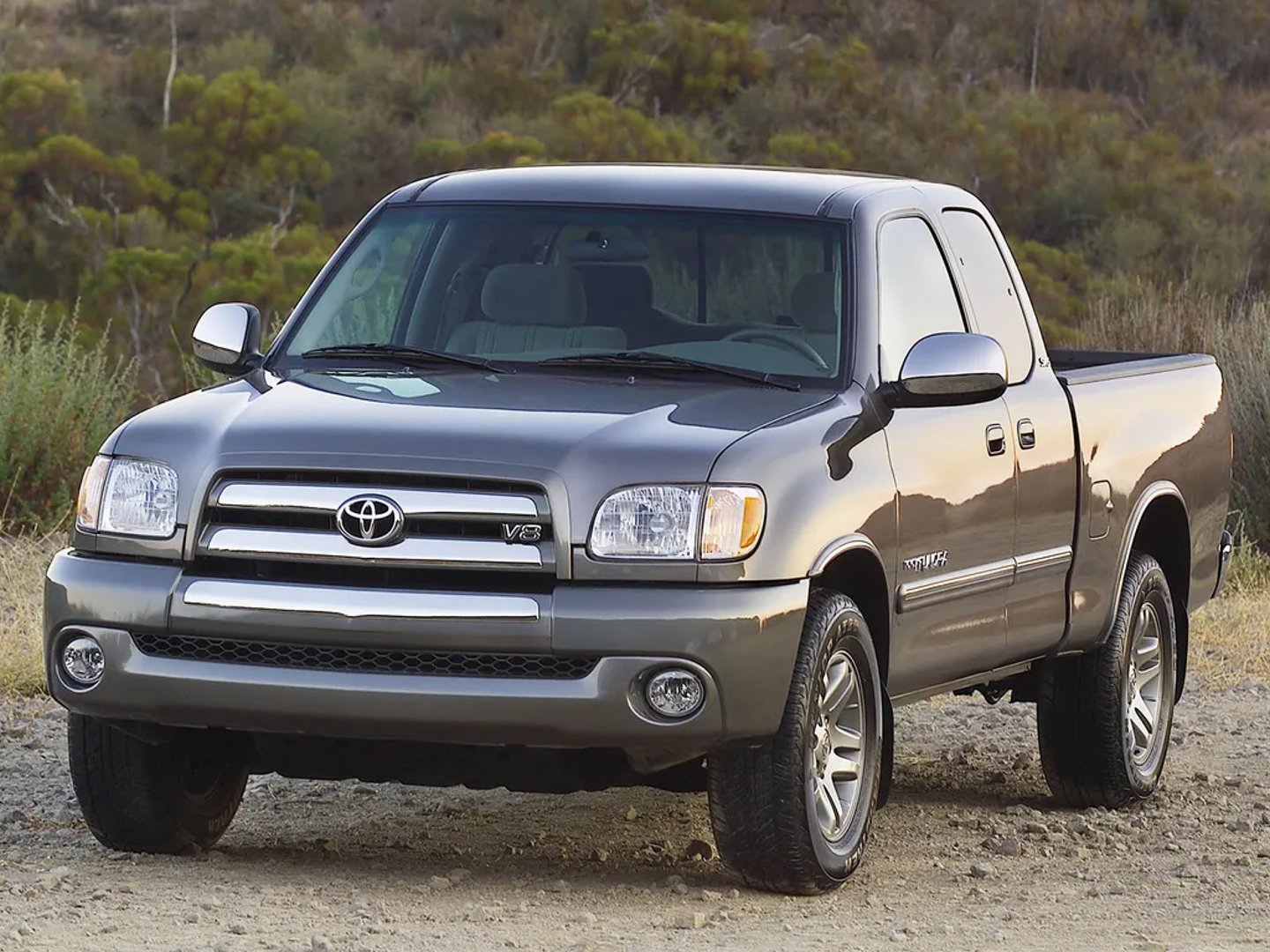 Toyota_Tundra_1_generation_restyling__Pickup_1.5-cab__4.jpg
