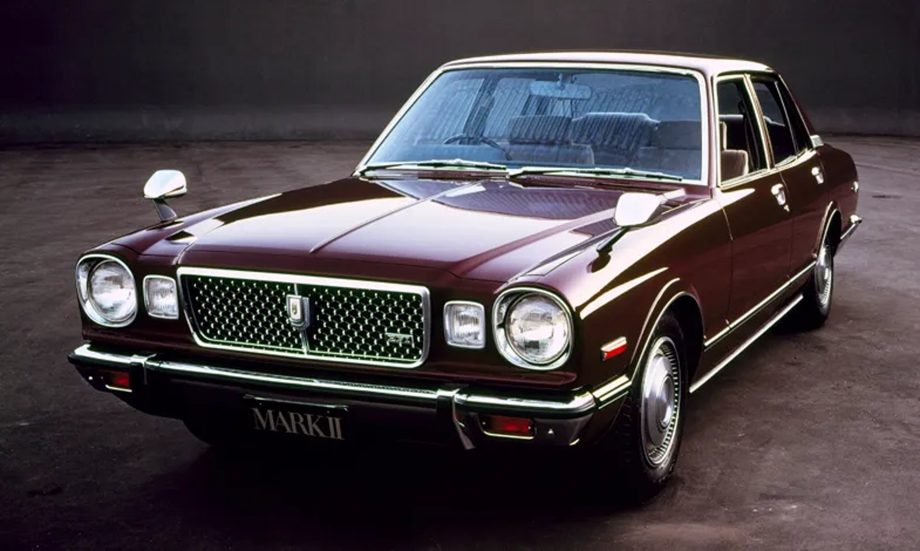 Toyota_Mark_II_3_generation__Sedan__1.jpg