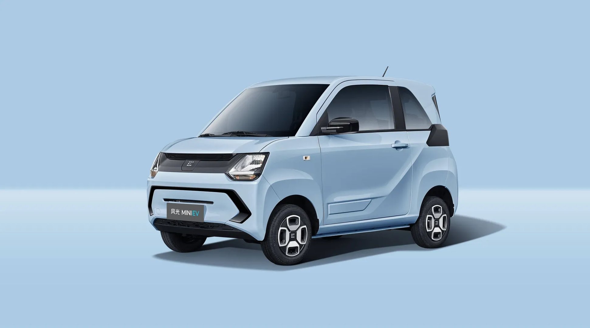 DongFeng_Fengguang_Mini_EV_1_generation__Mini_3-doors__1.jpg