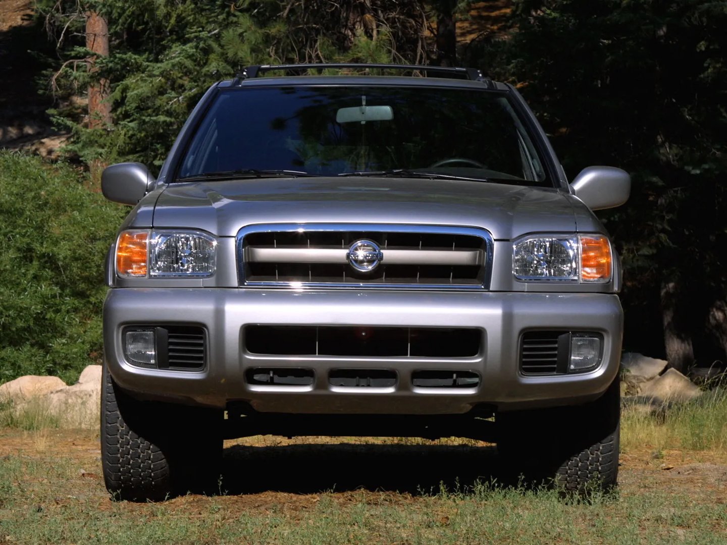 Nissan_Pathfinder_2_generation__SUV_5-doors__8.jpg