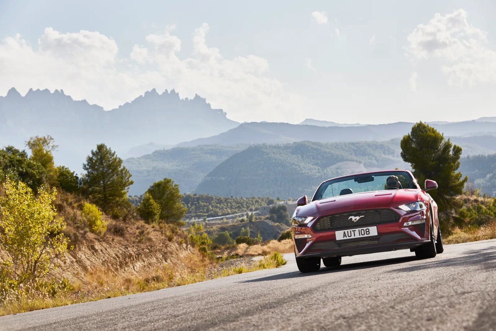 Ford_Mustang_6_generation_restyling__Cabrio__6.jpg