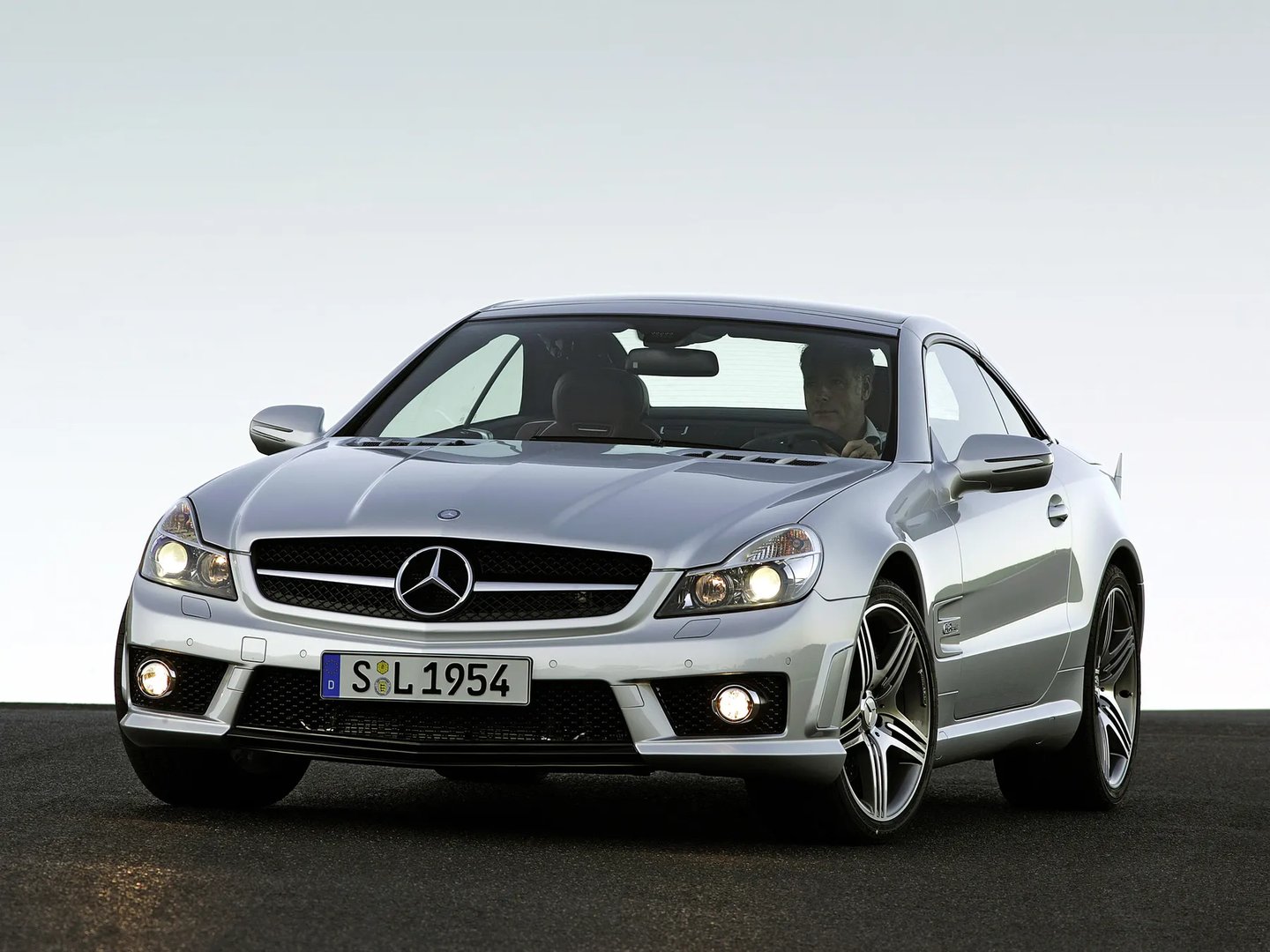 Mercedes_SL-Class_AMG_2_generation_restyling_2__Roadster__6.jpg