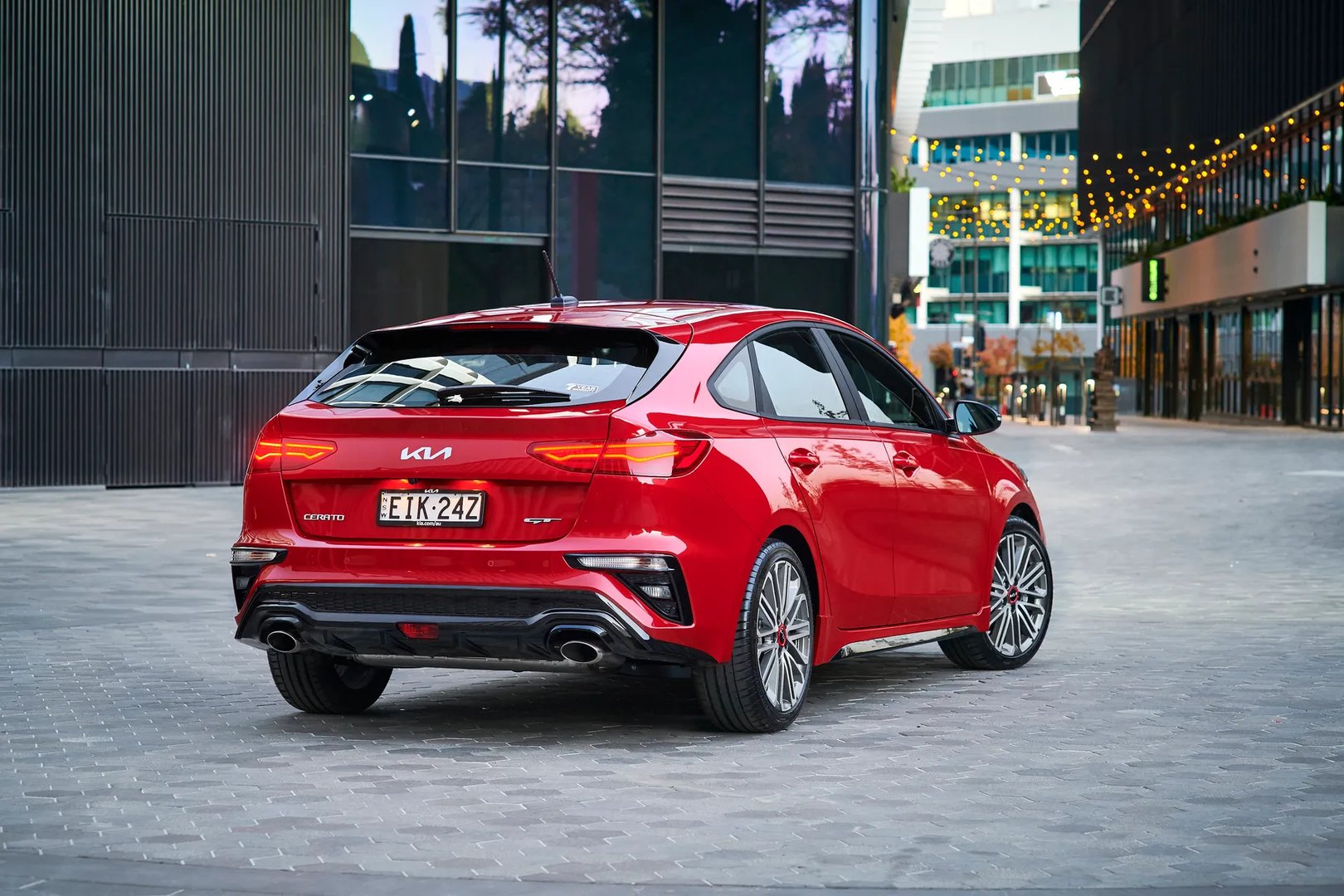 Kia_K3_2_generation_restyling_1__Hatchback_5-door__2.jpg