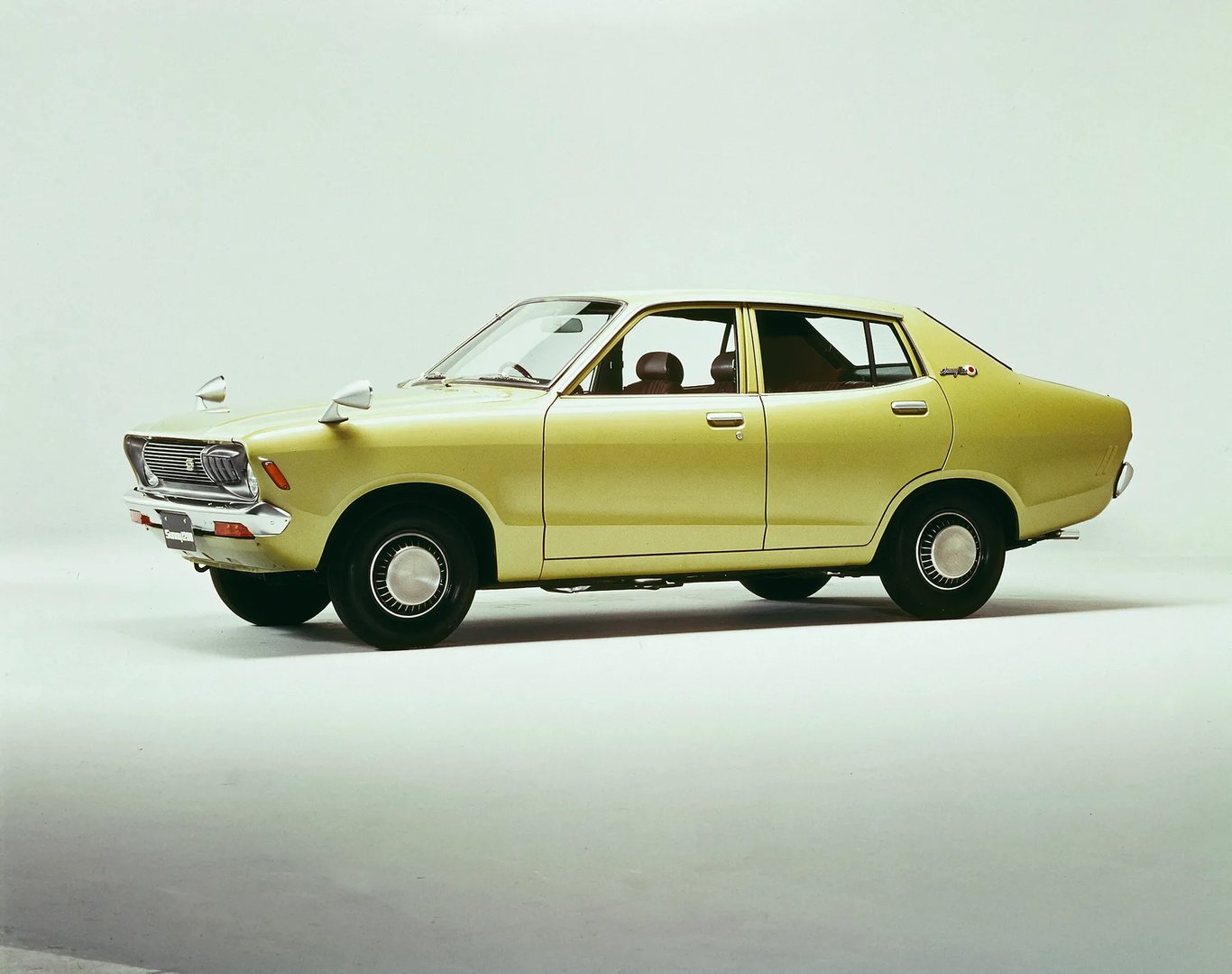 Datsun_Sunny_1_generation__Sedan__9.jpg