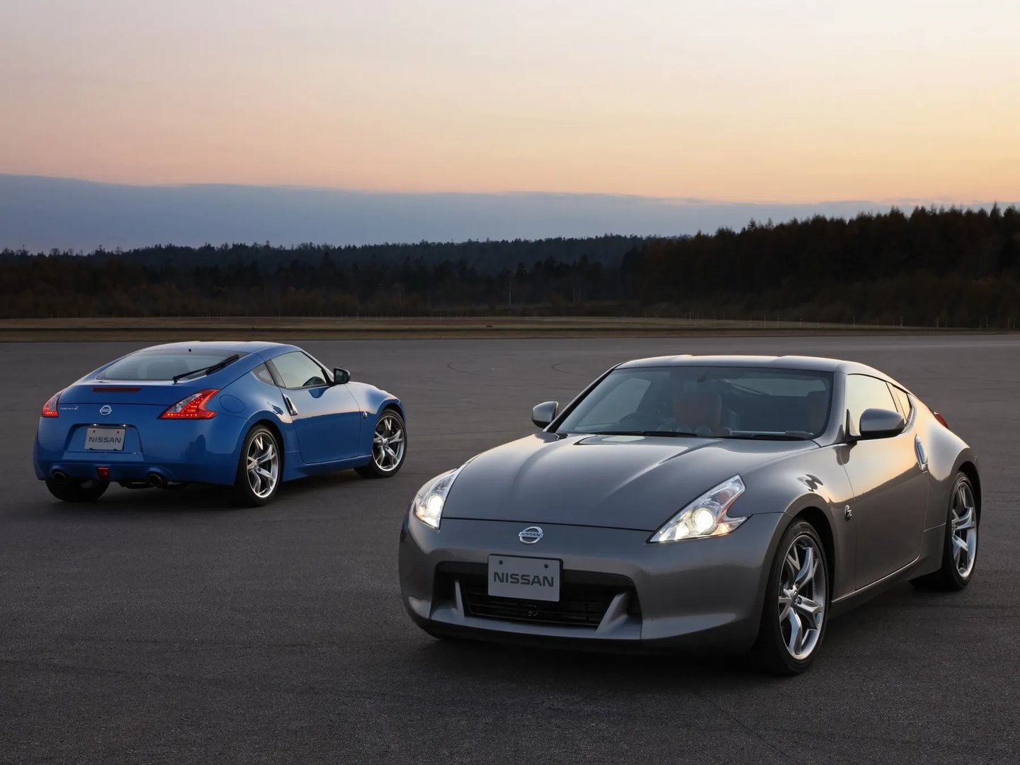 Nissan_Fairlady_Z_6_generation__Coupe__9.jpg